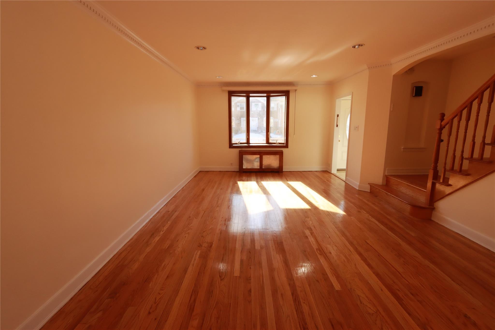 Single Family 71  Queens, NY 11367, MLS-813777-6