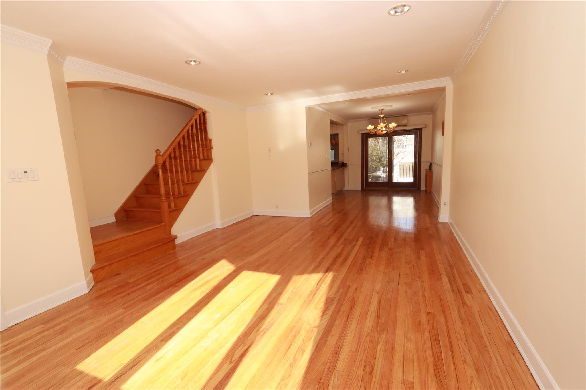 Single Family 71  Queens, NY 11367, MLS-813777-7