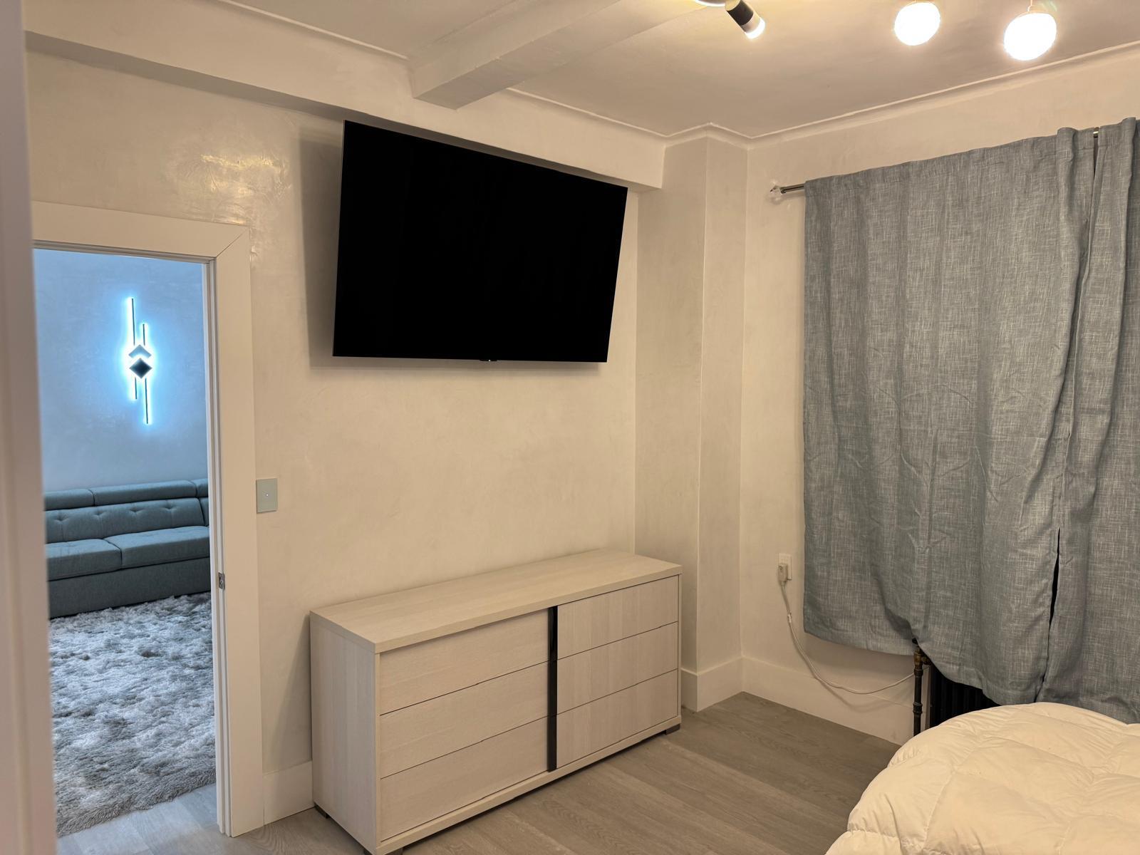 Condo End  Manhattan, NY 10024, MLS-813789-10
