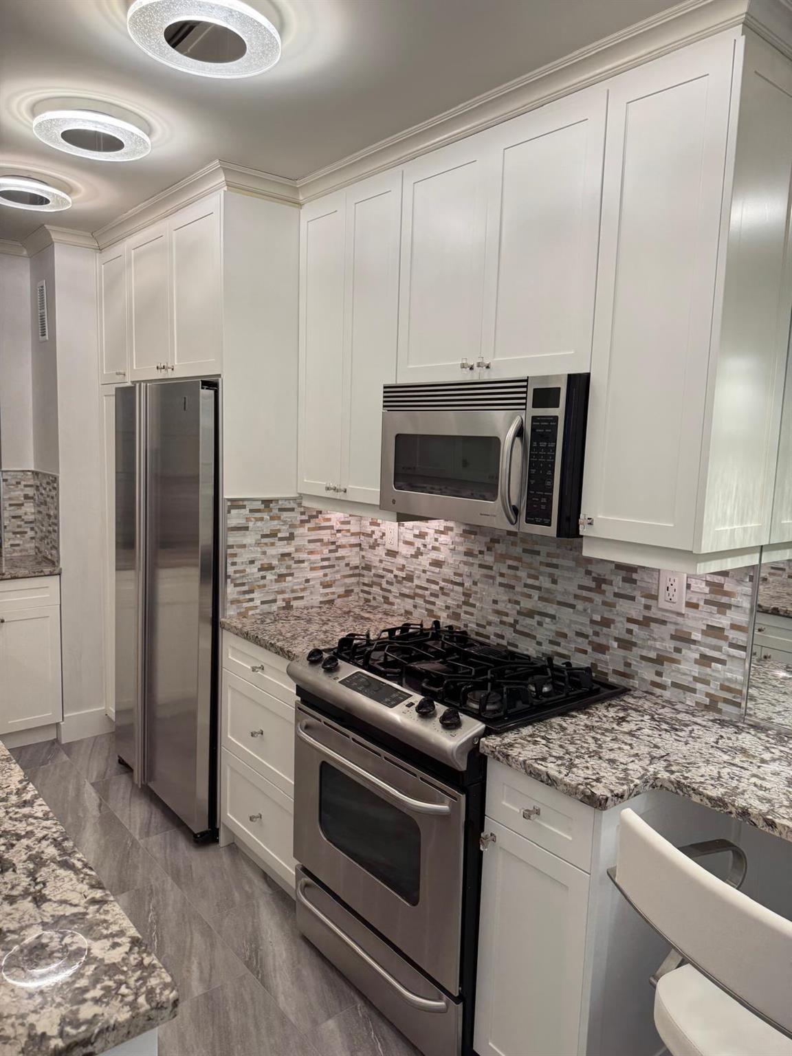 Condo End  Manhattan, NY 10024, MLS-813789-19