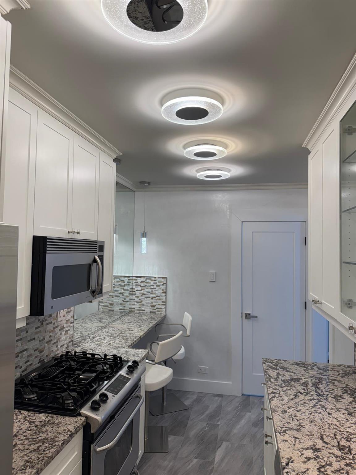Condo End  Manhattan, NY 10024, MLS-813789-23