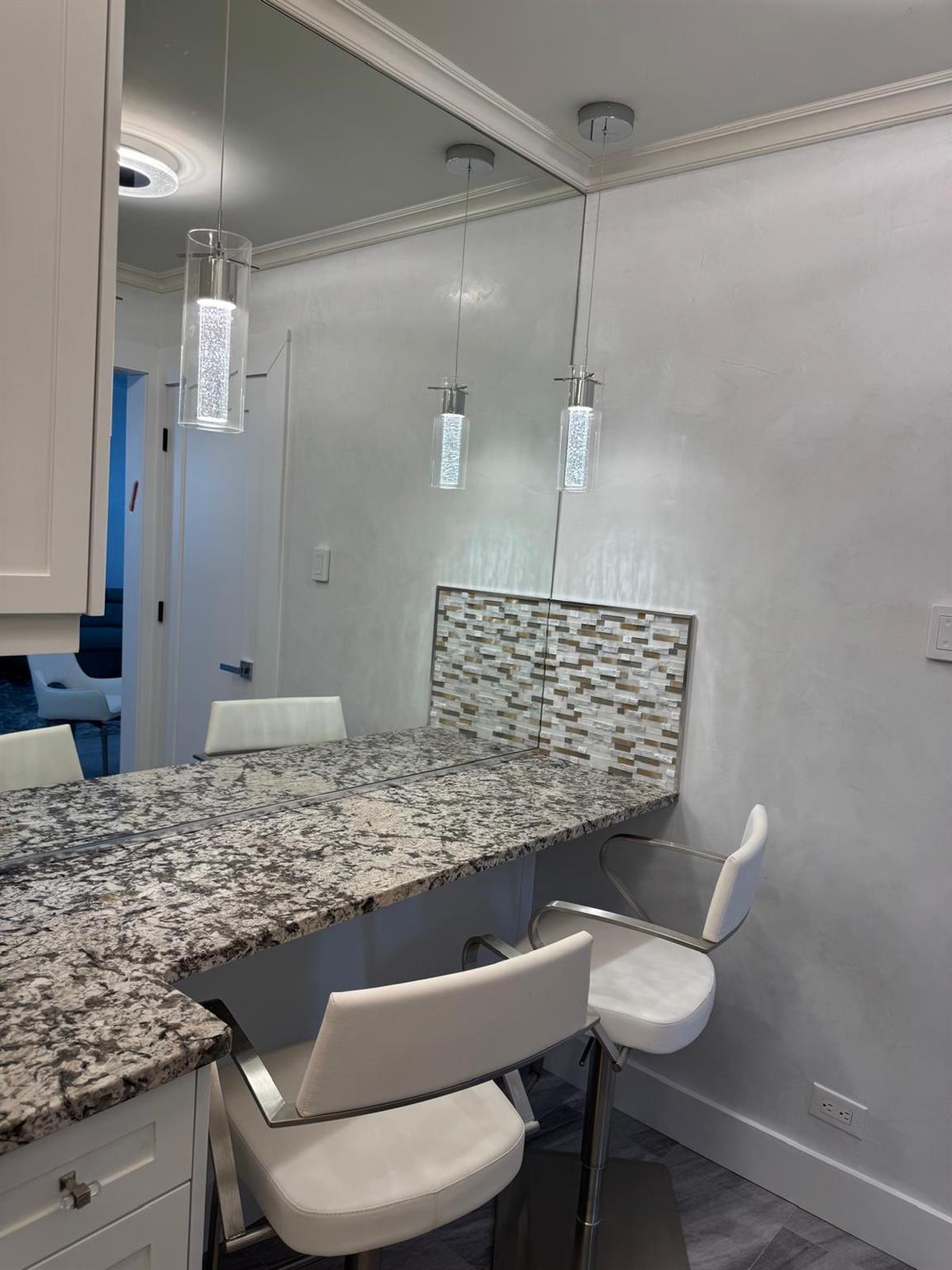Condo End  Manhattan, NY 10024, MLS-813789-25