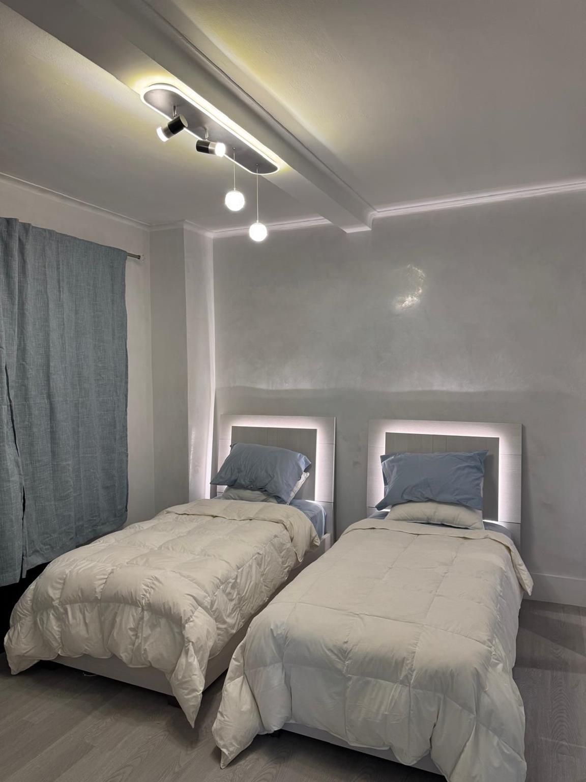 Condo End  Manhattan, NY 10024, MLS-813789-4