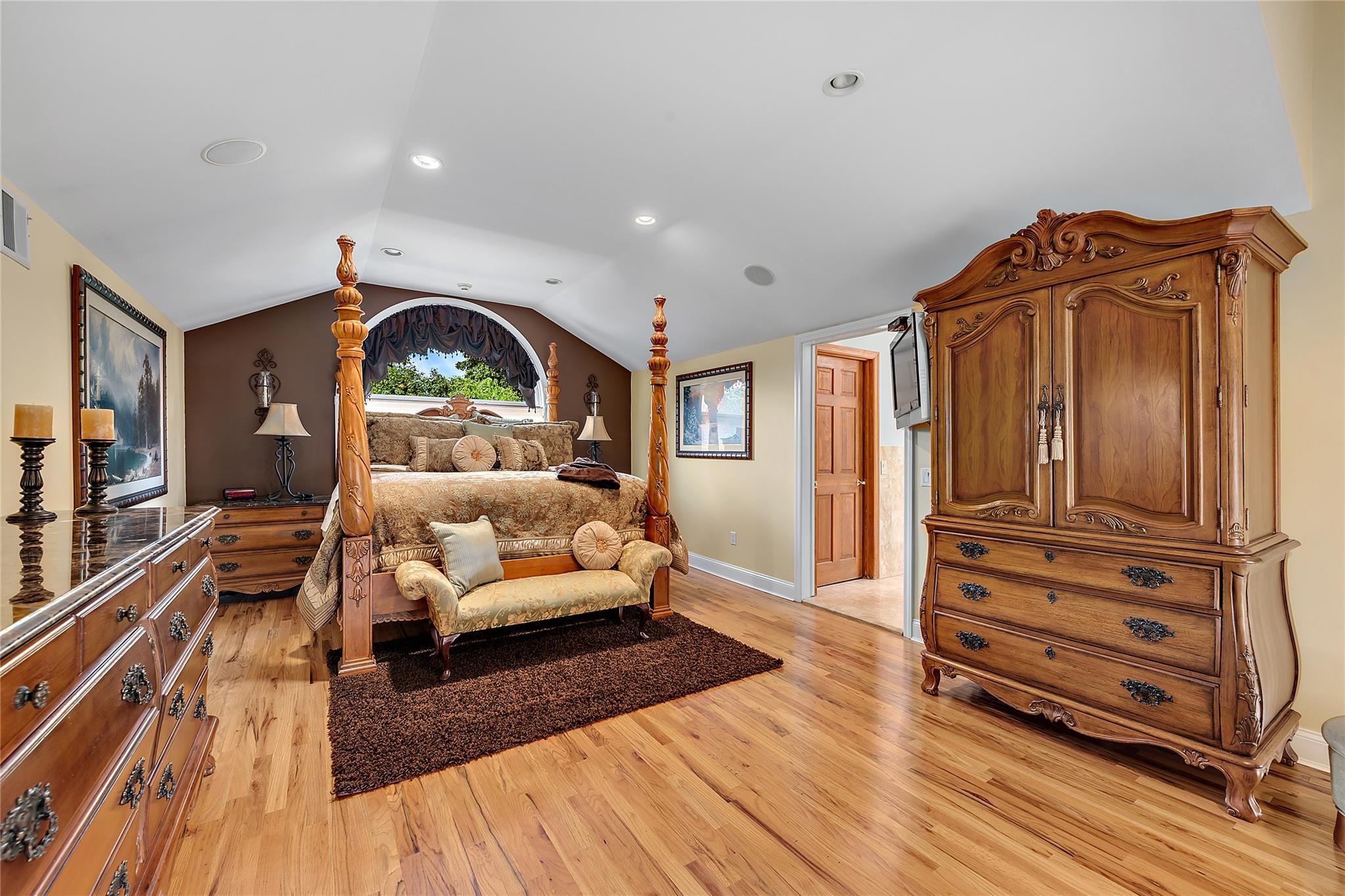 Single Family Dorchester  Westchester County, NY 10710, MLS-813832-26