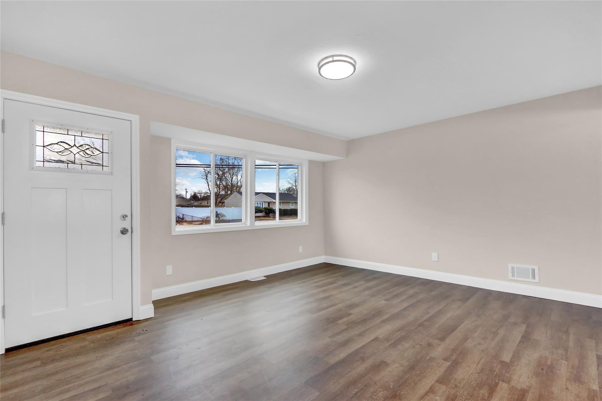 Single Family Knickerbocker  Suffolk County, NY 11763, MLS-813842-3