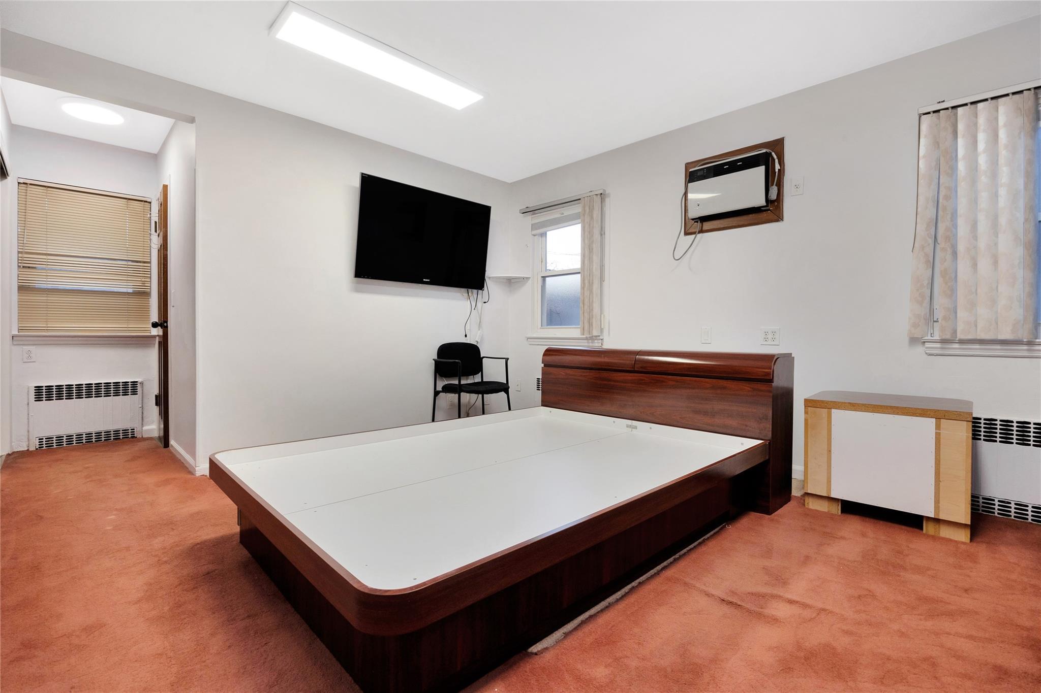 Single Family Saddle Rock  Nassau County, NY 11581, MLS-813880-27