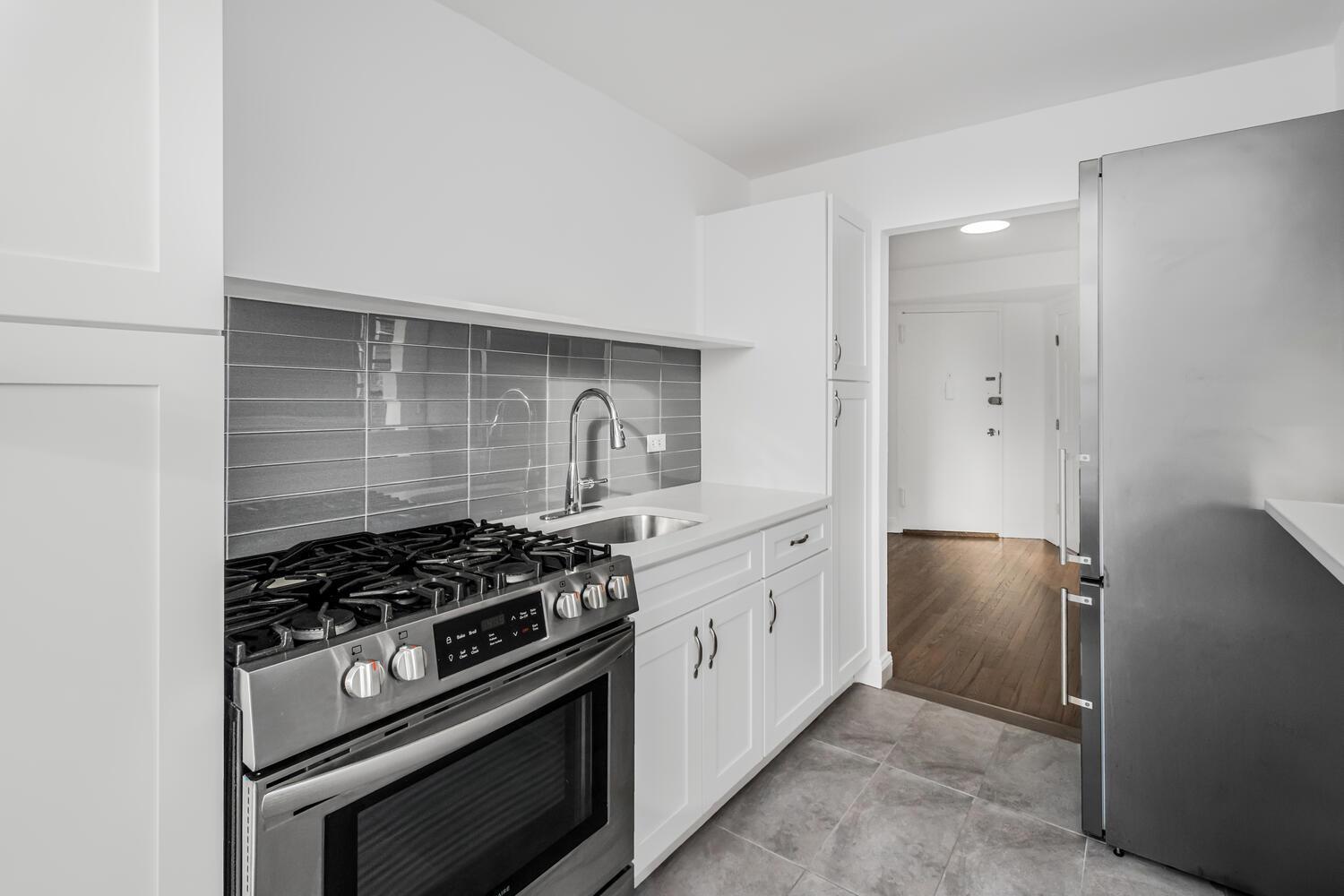 Coop Van Cortlandt Park East  Bronx, NY 10470, MLS-813948-5