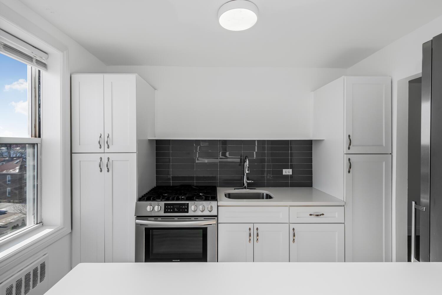 Coop Van Cortlandt Park East  Bronx, NY 10470, MLS-813948-8