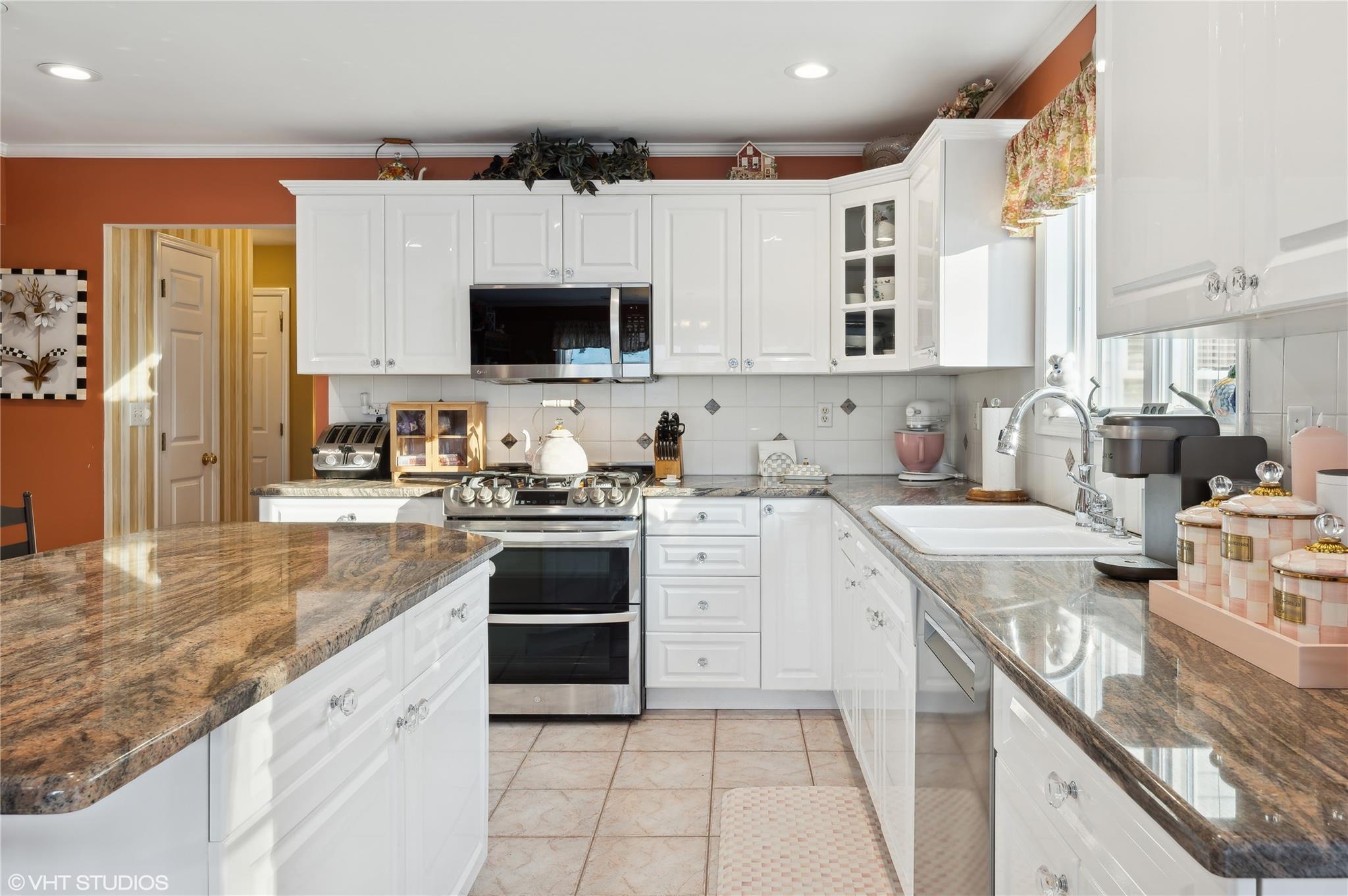 Single Family Dickens  Rockland County, NY 10980, MLS-814055-6