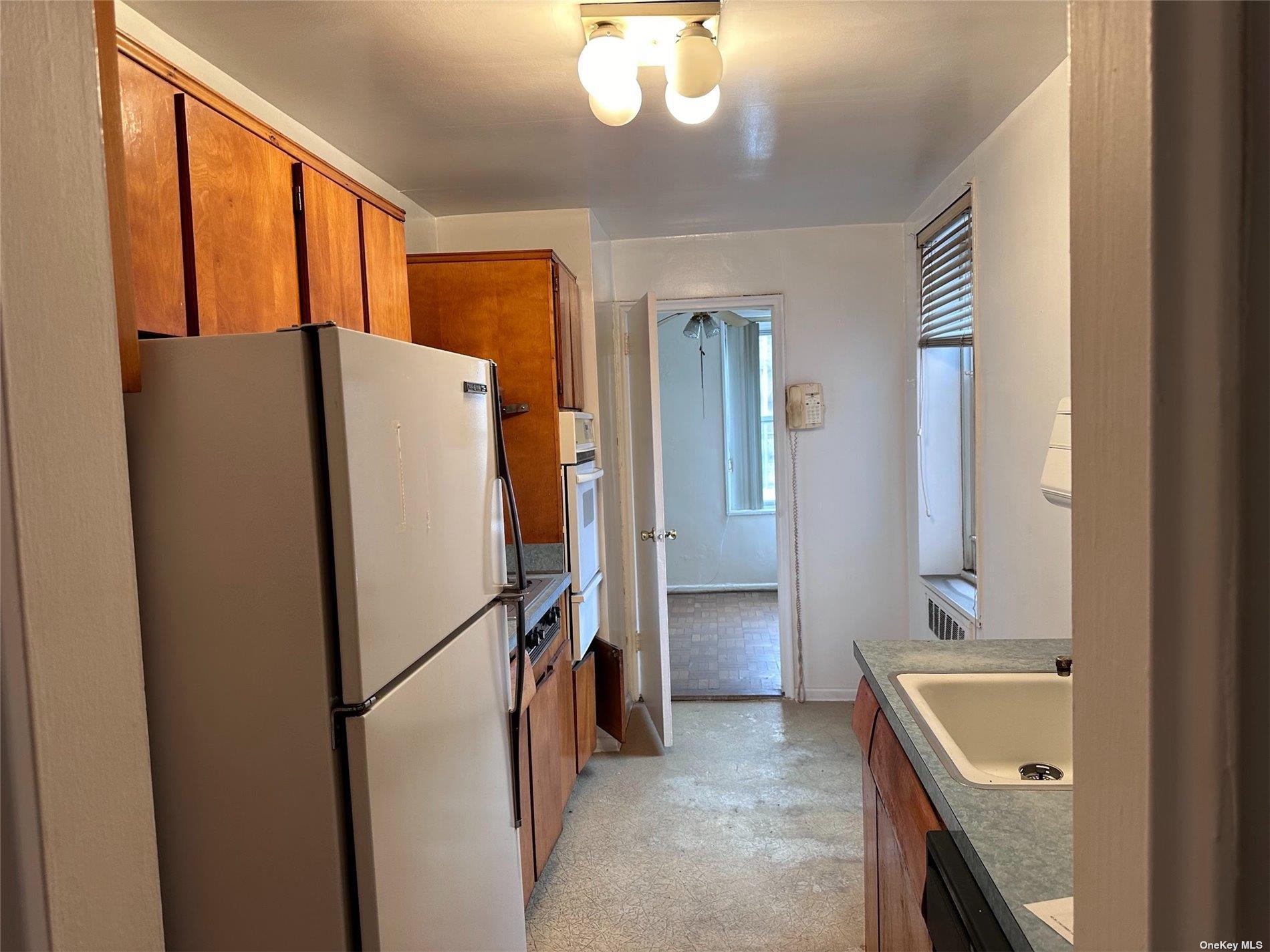Coop 23rd  Queens, NY 11360, MLS-814165-4