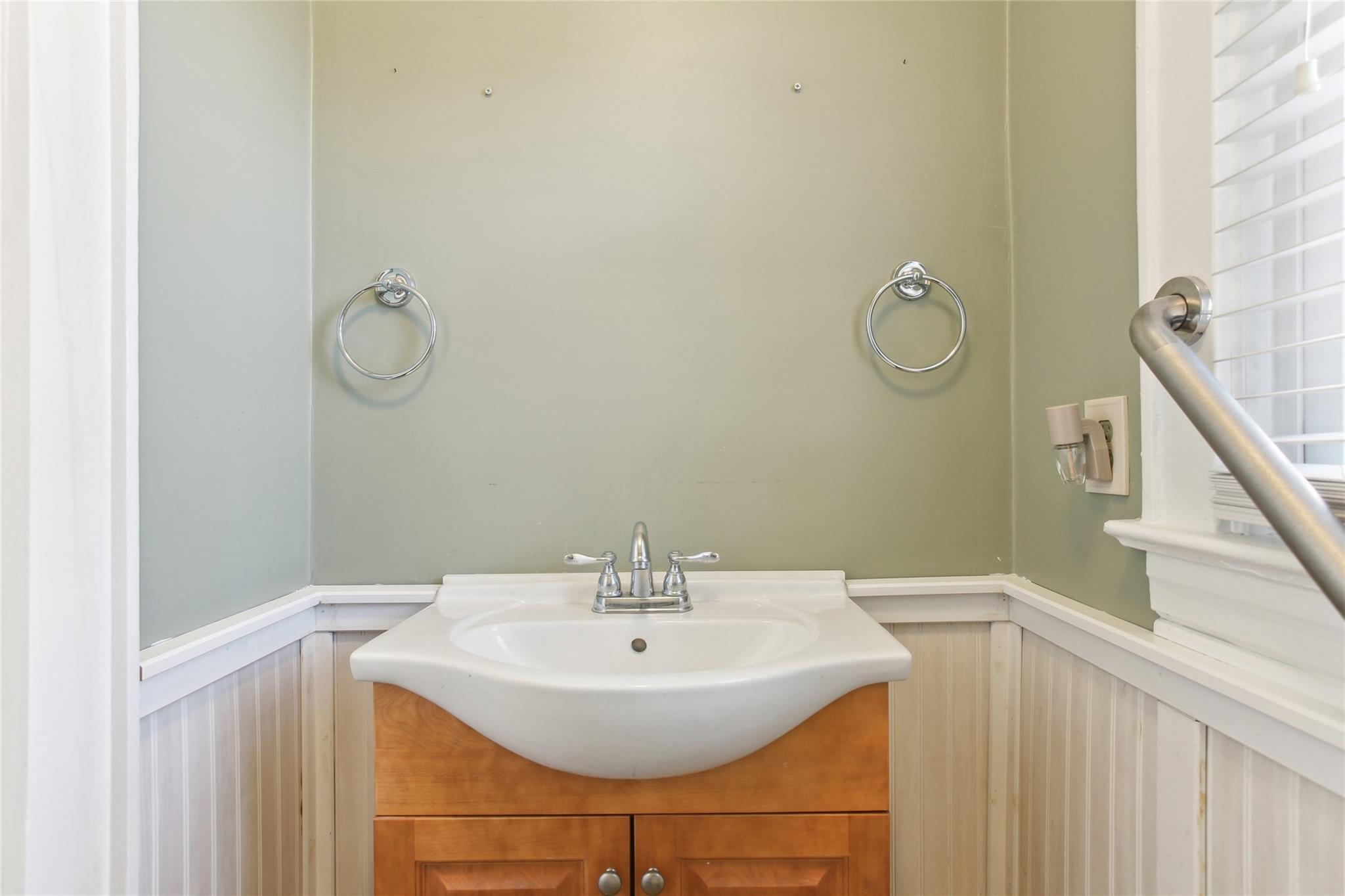 Single Family S Grove  Nassau County, NY 11580, MLS-814170-13