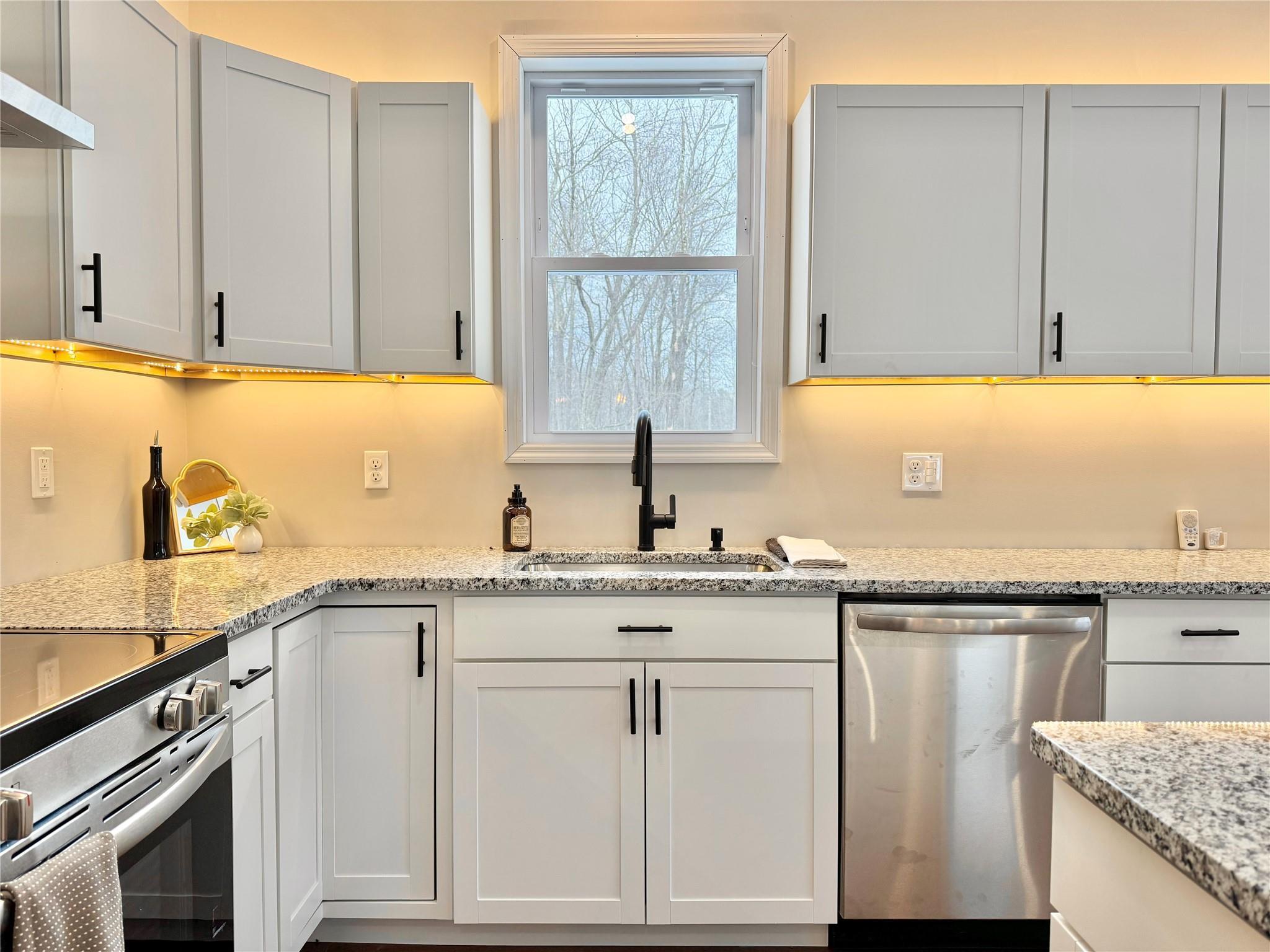 Single Family Sunset  Sullivan County, NY 12701, MLS-814235-6