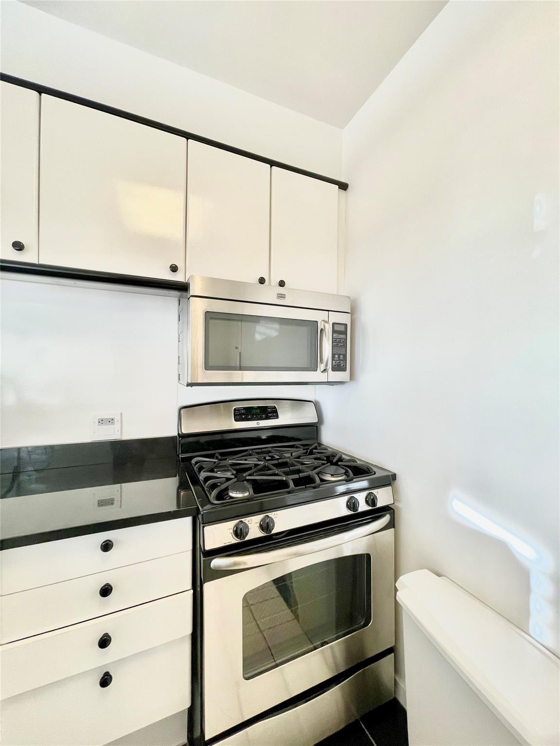 Condo 56th  Manhattan, NY 10019, MLS-814394-17