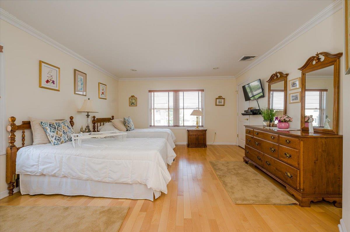 Single Family Bridge  Nassau County, NY 11509, MLS-814427-21