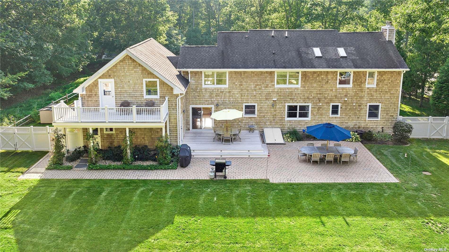 Single Family Magee  Suffolk County, NY 11968, MLS-814514-16