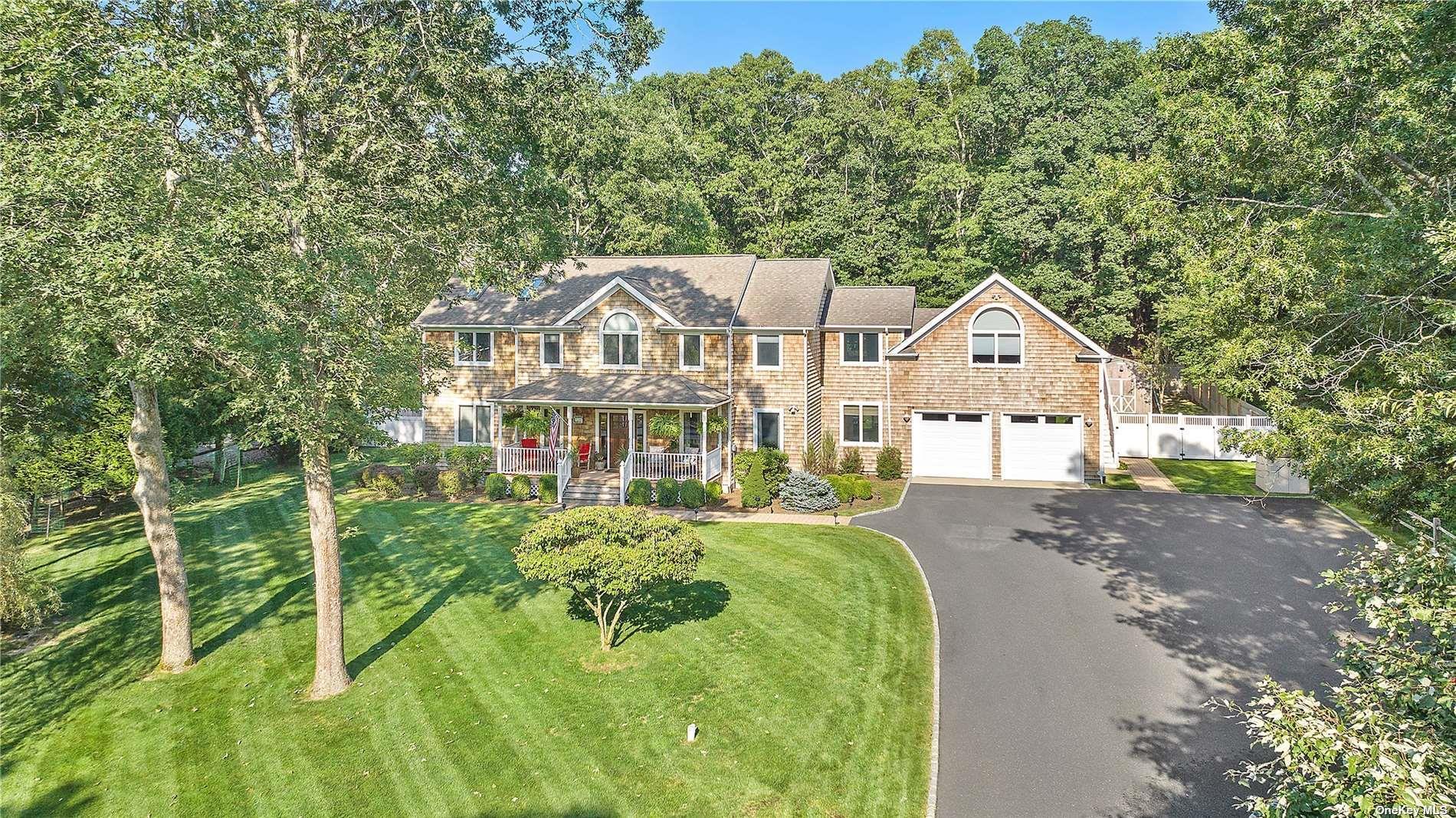 Single Family Magee  Suffolk County, NY 11968, MLS-814514-19