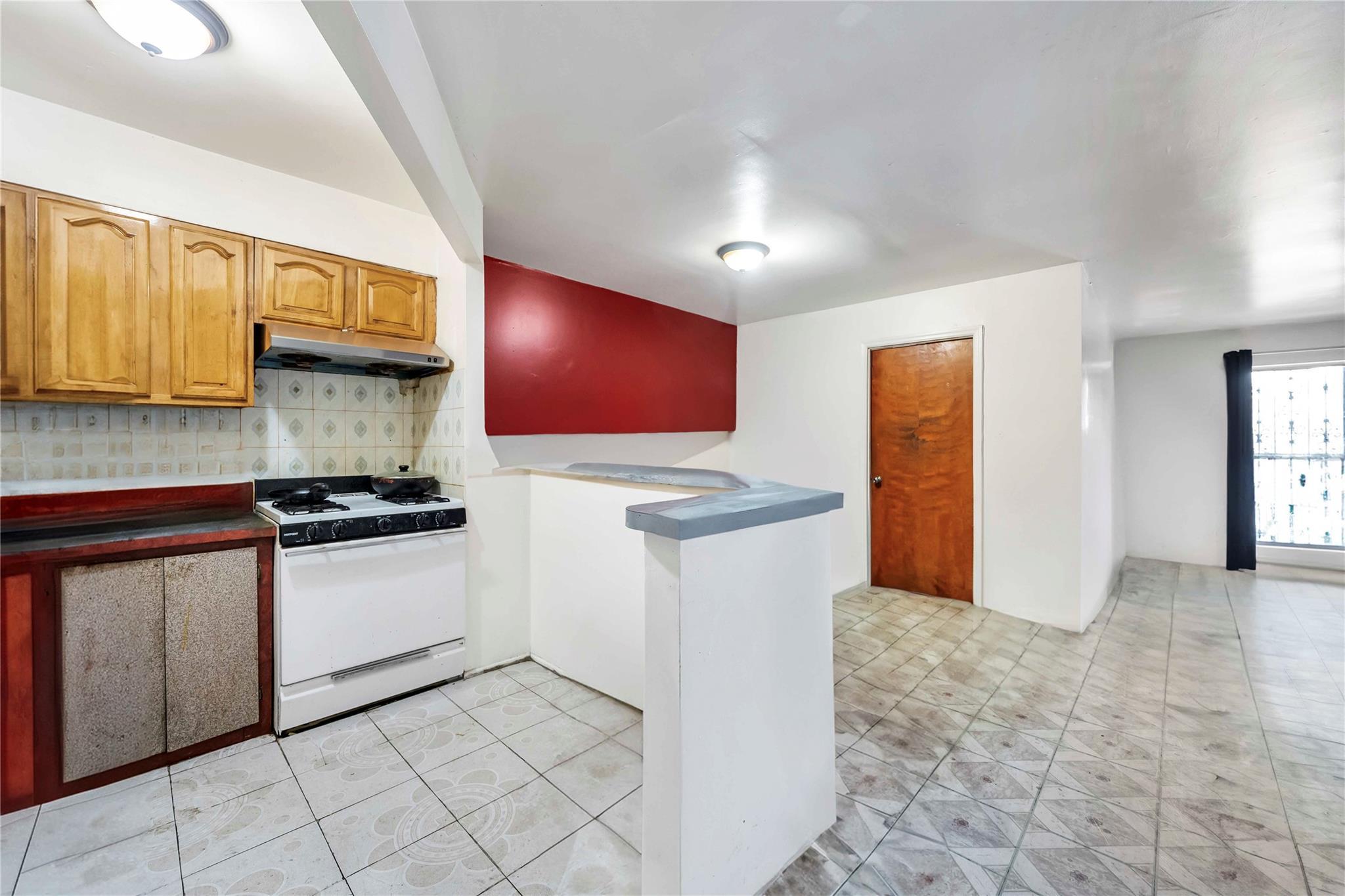 Single Family 98th  Queens, NY 11368, MLS-814527-29