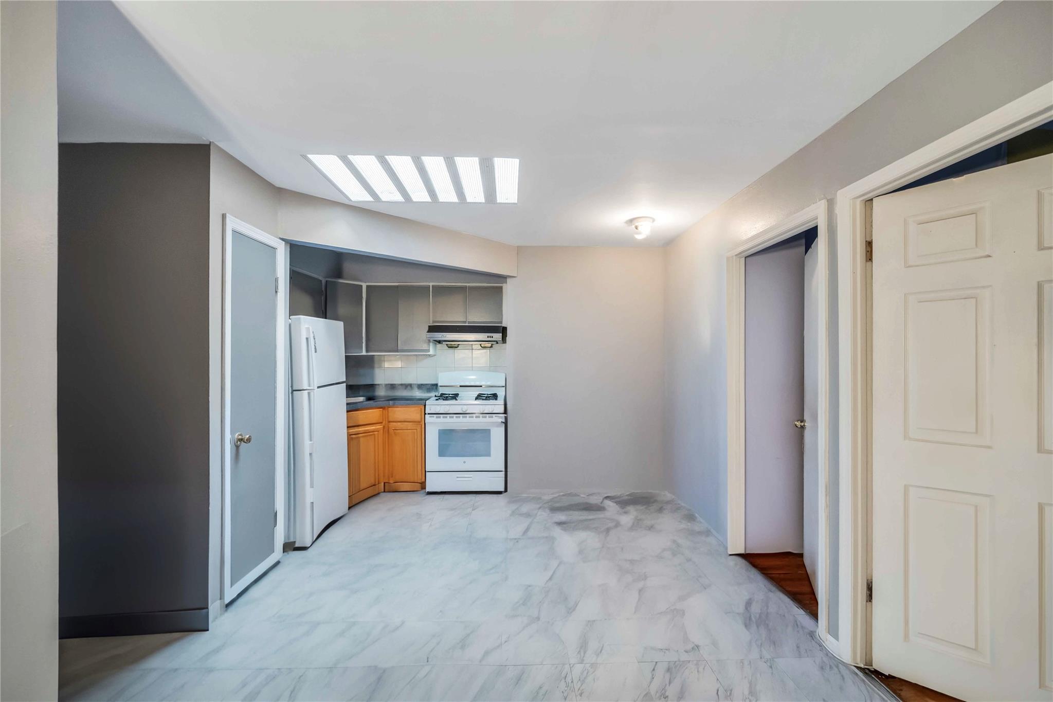 Single Family 98th  Queens, NY 11368, MLS-814527-42