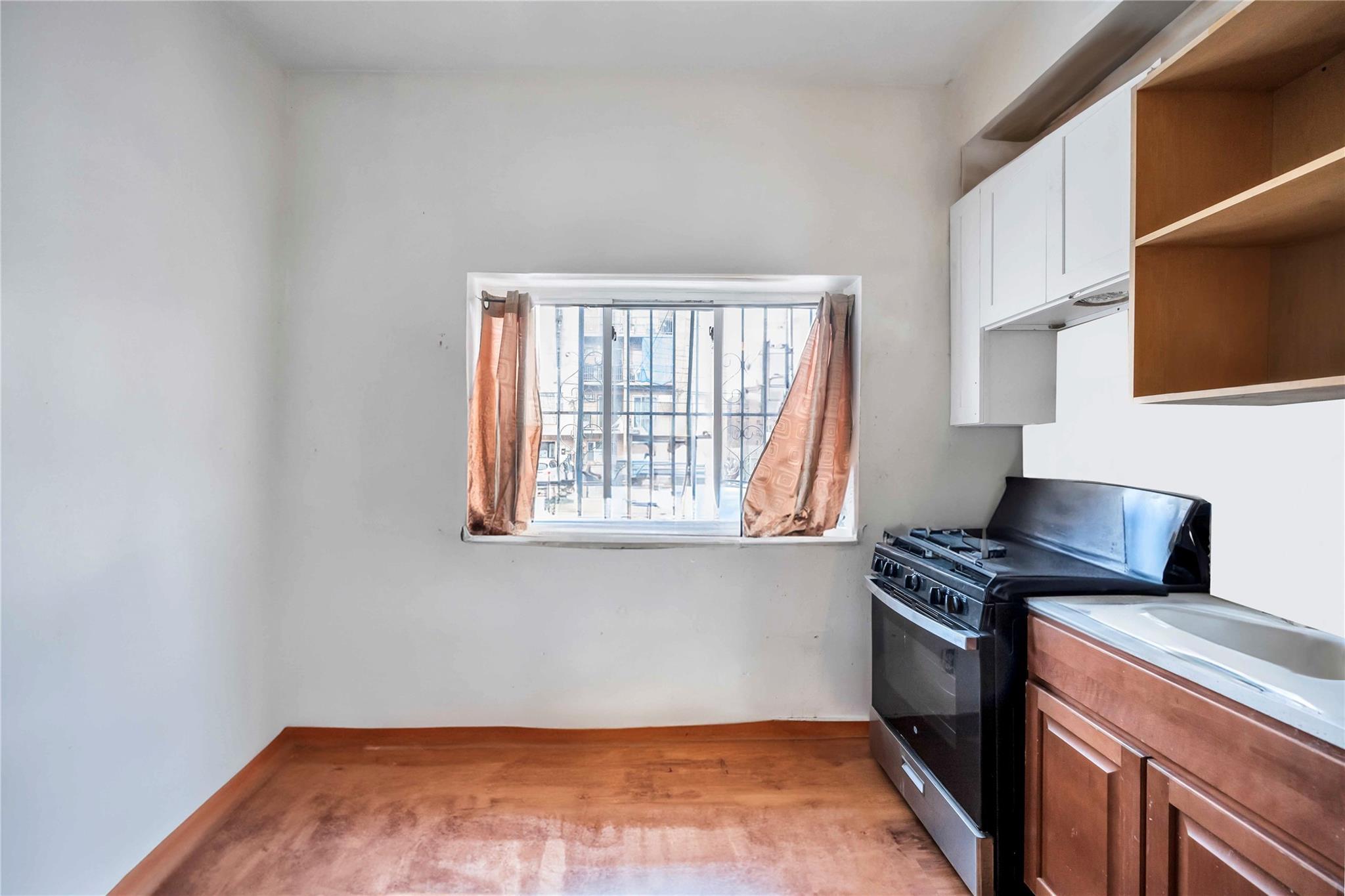 Single Family 98th  Queens, NY 11368, MLS-814527-6