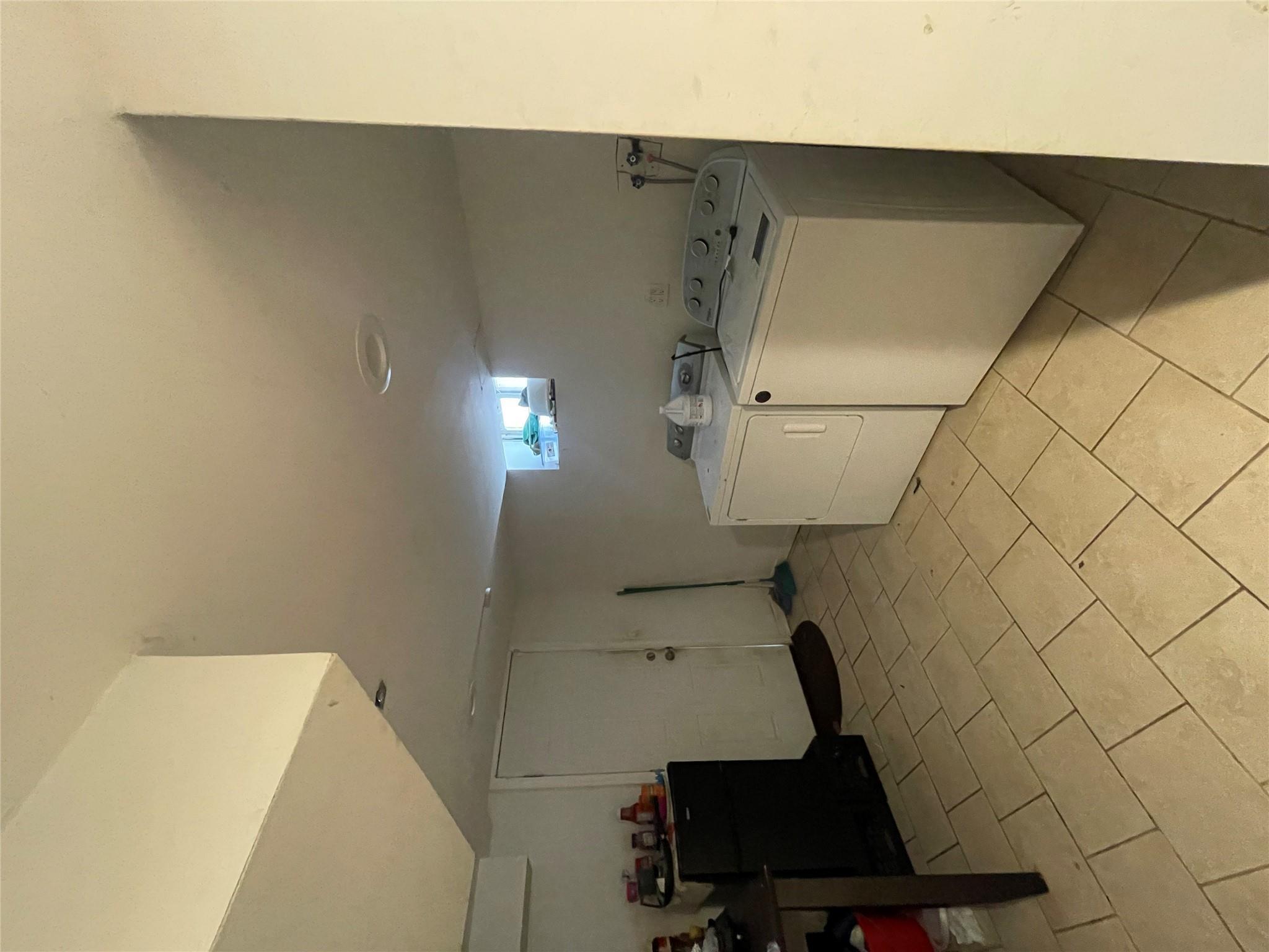 Single Family Cruikshank  Nassau County, NY 11550, MLS-814614-11