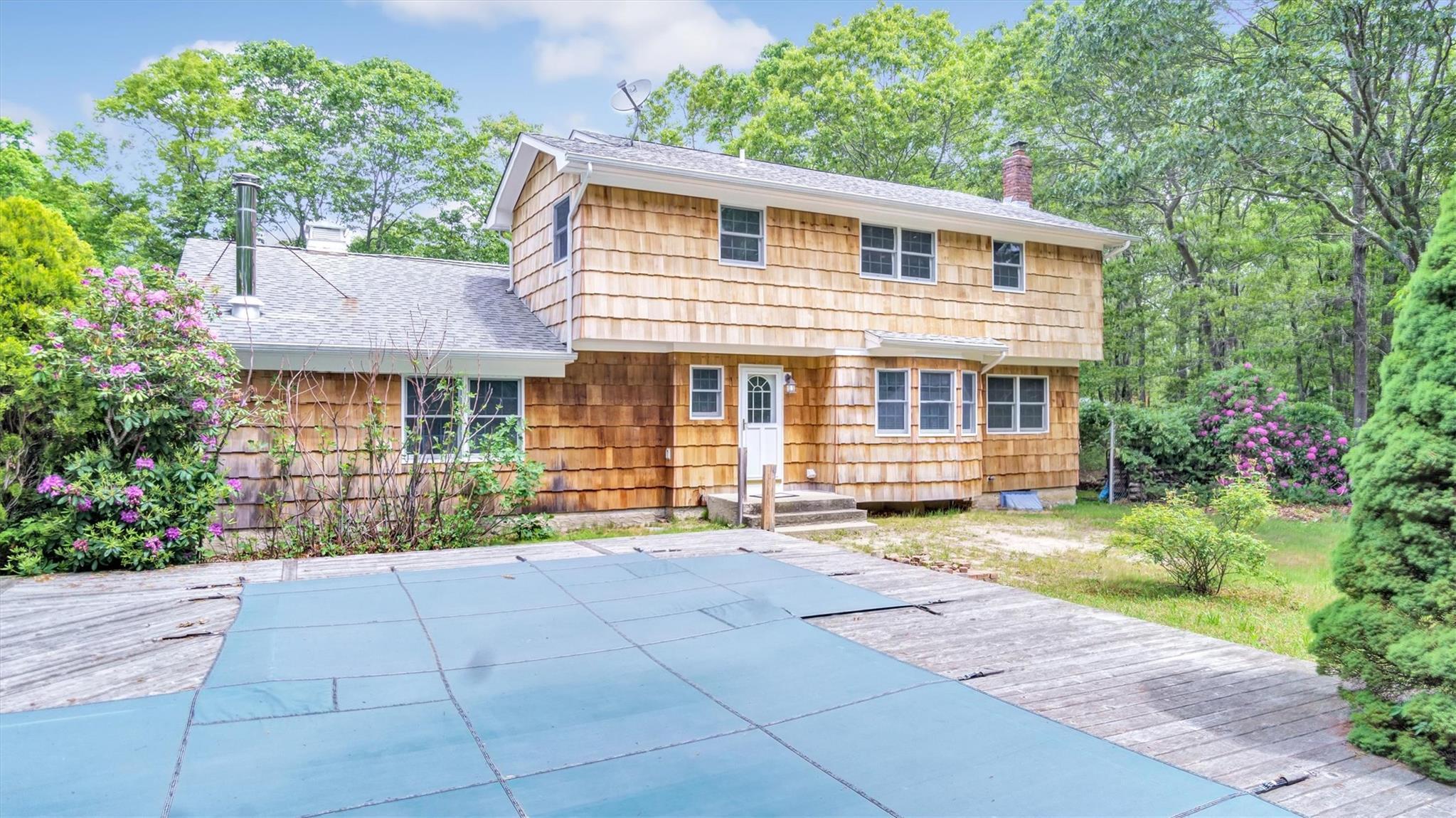 Single Family Old Squires  Suffolk County, NY 11946, MLS-814795-11