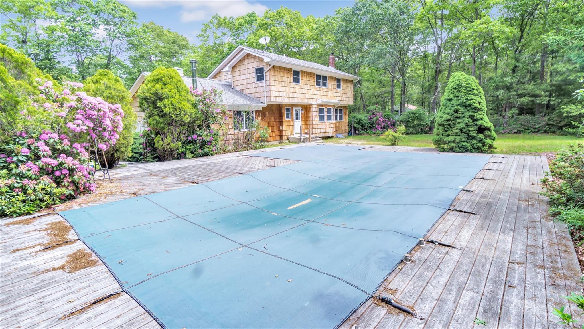 Single Family Old Squires  Suffolk County, NY 11946, MLS-814795-25