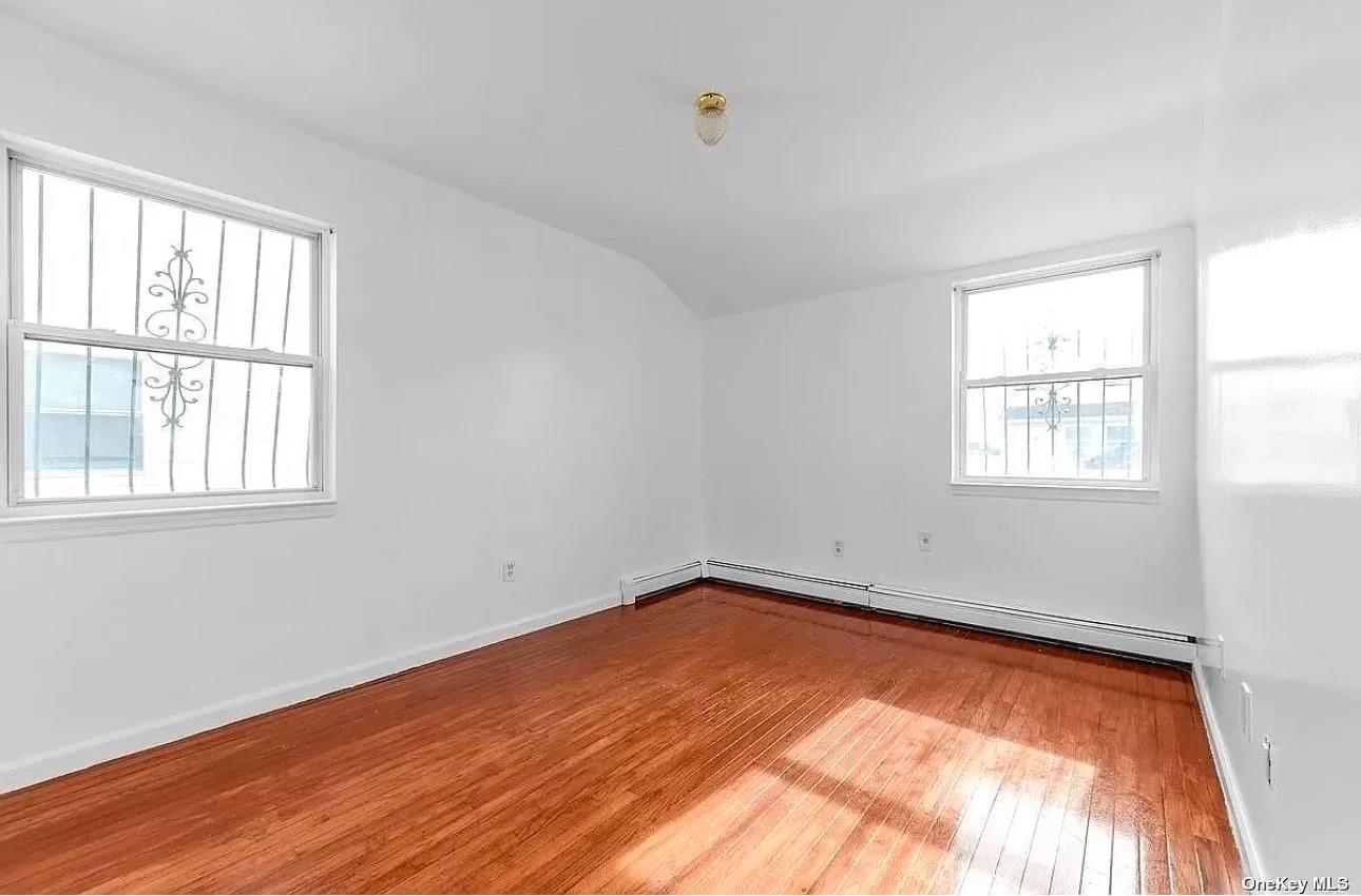 Apartment Burchell  Queens, NY 11692, MLS-814872-10