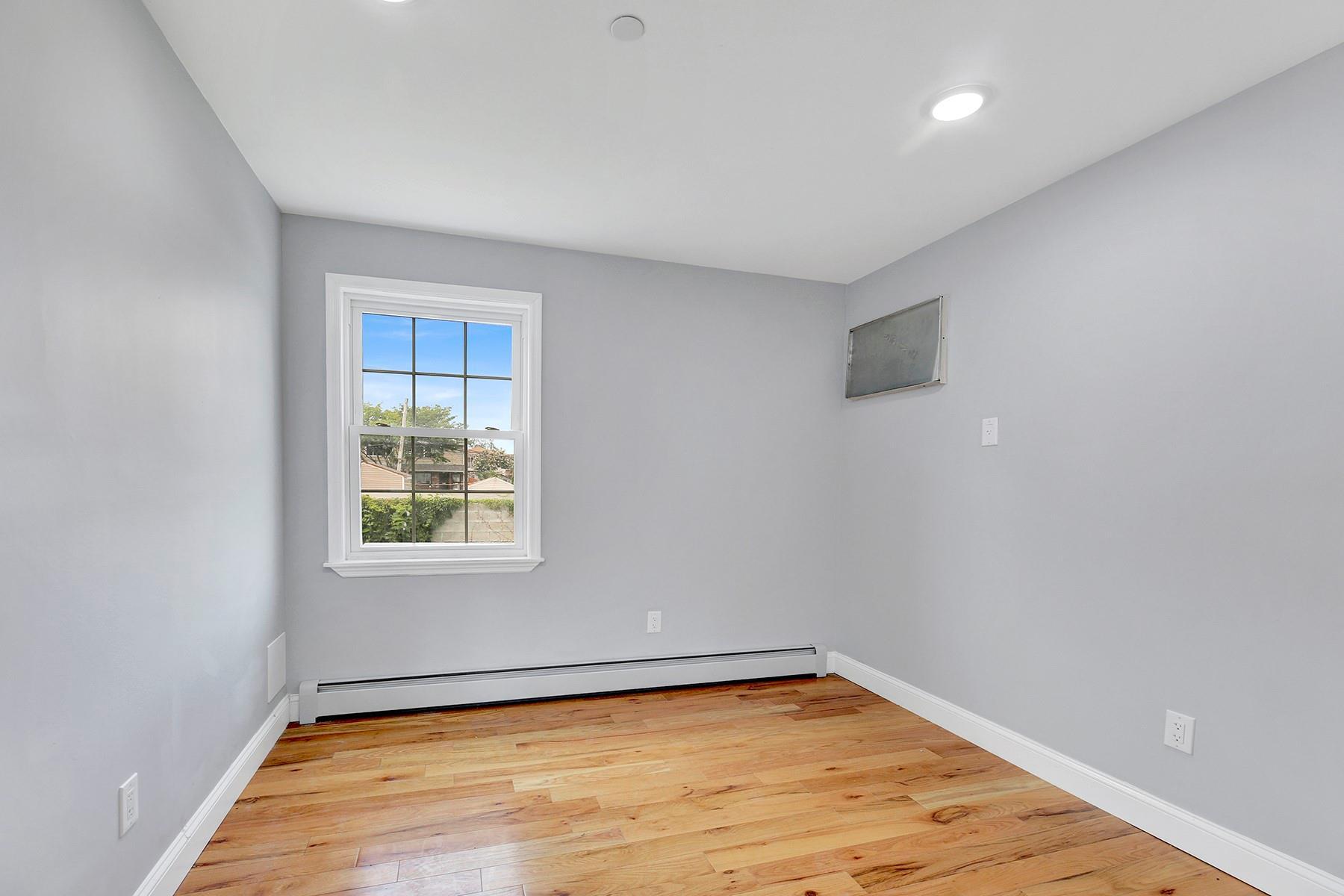 Single Family Smith  Queens, NY 11434, MLS-814875-7