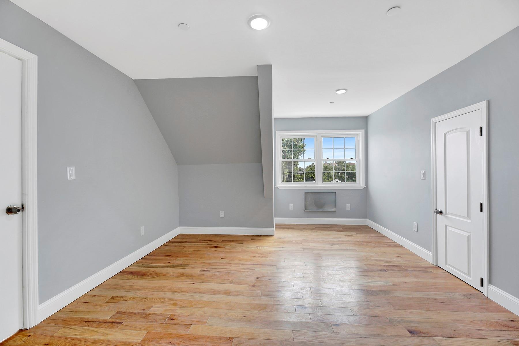 Single Family Smith  Queens, NY 11434, MLS-814875-8
