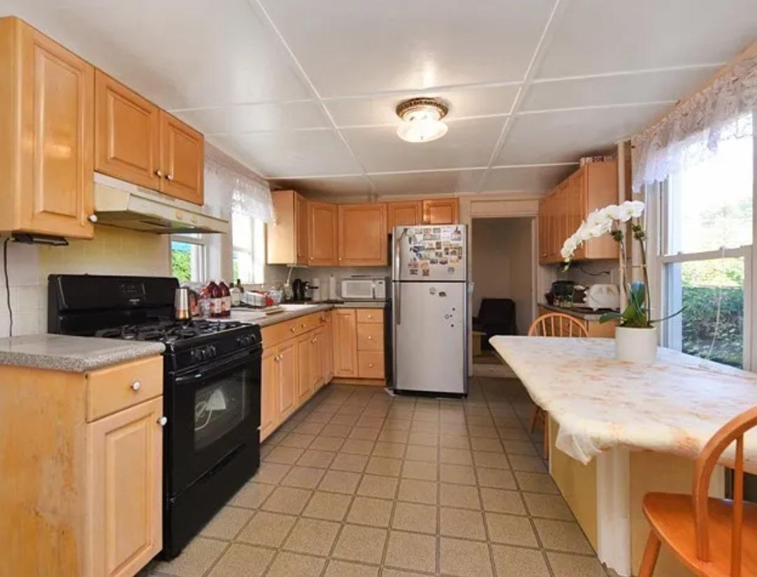 Single Family Corlear  Bronx, NY 10463, MLS-814932-2