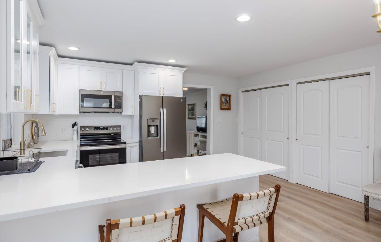 Single Family Peconic  Suffolk County, NY 11784, MLS-814934-14