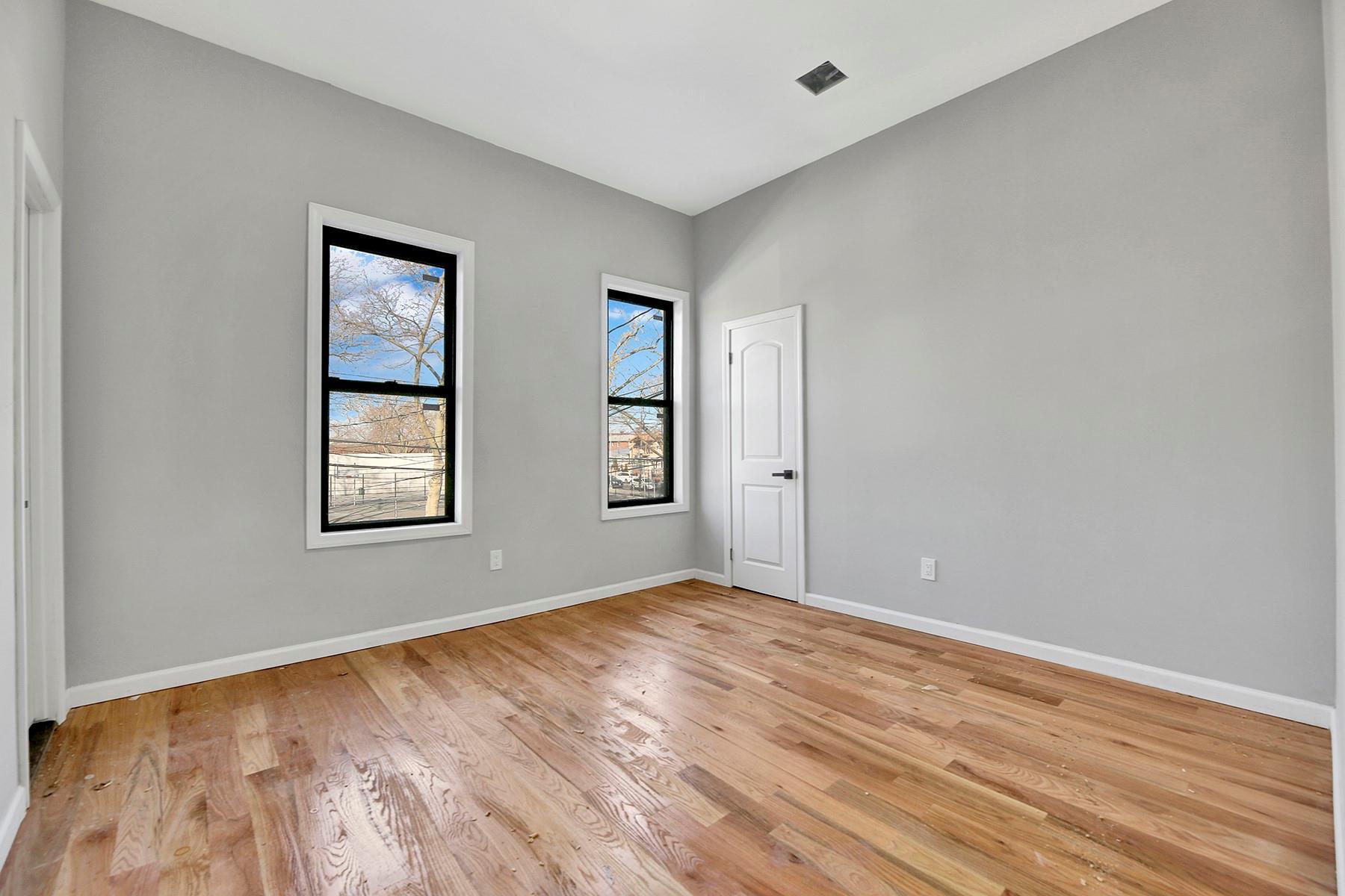 Single Family 95th  Queens, NY 11419, MLS-814940-5