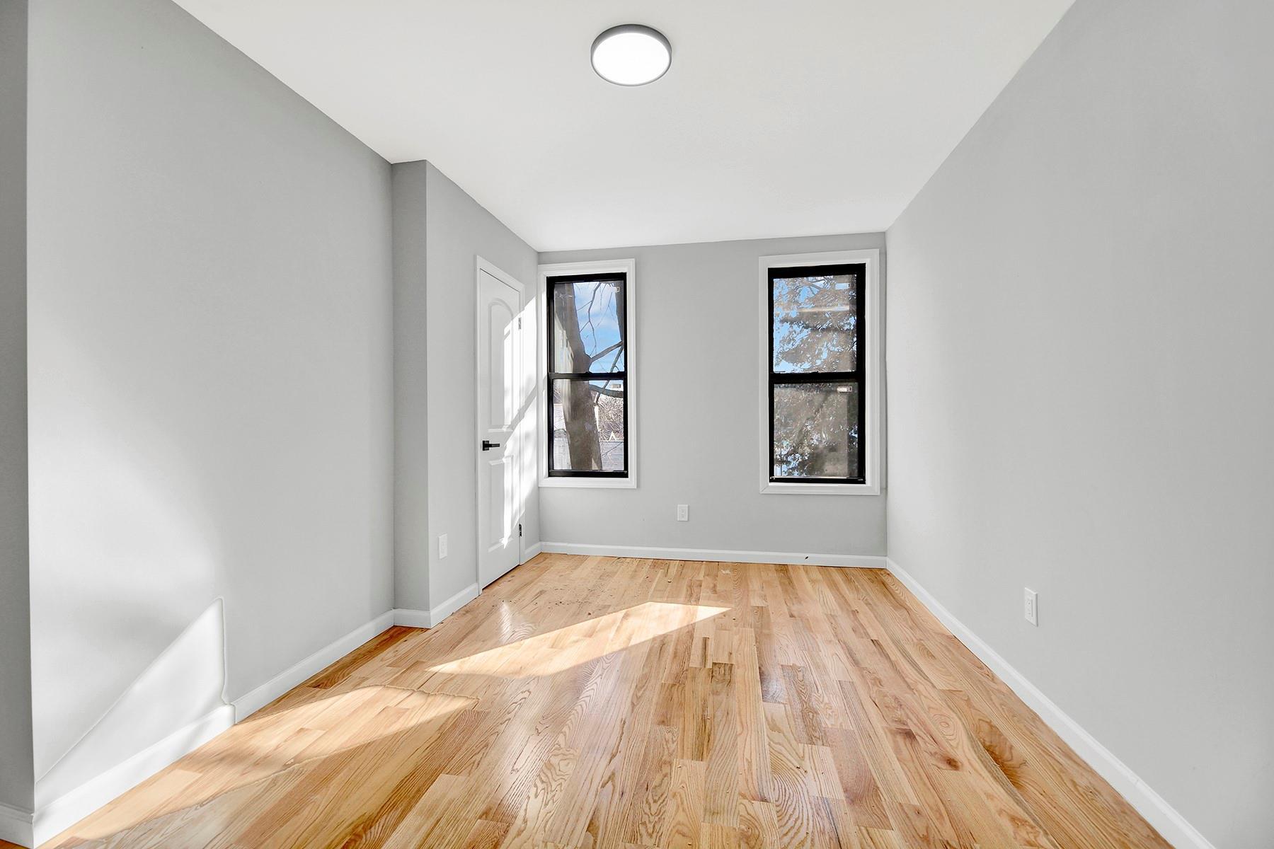 Single Family 95th  Queens, NY 11419, MLS-814940-8
