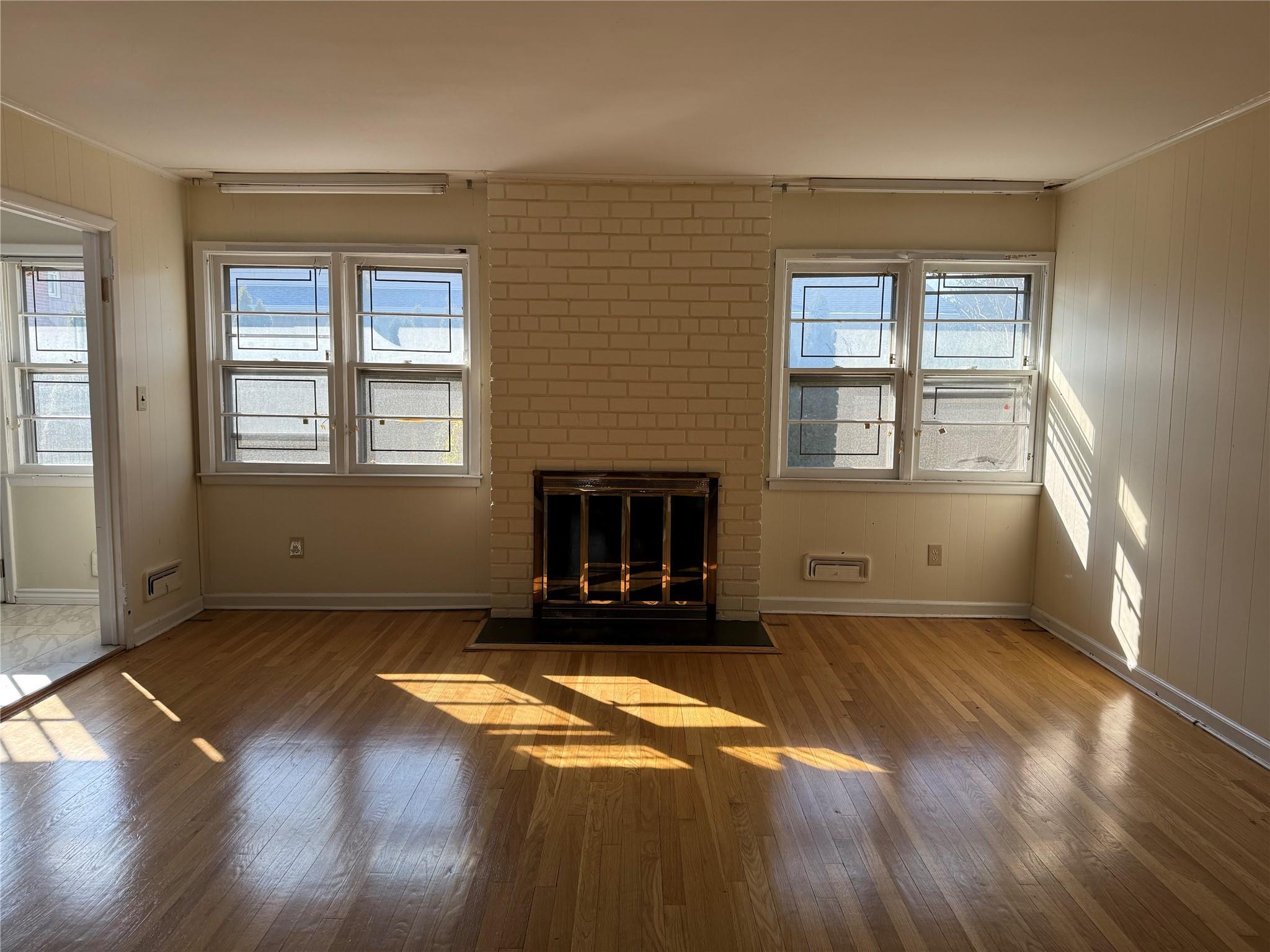 Single Family Cedarhurst  Nassau County, NY 11516, MLS-815013-11