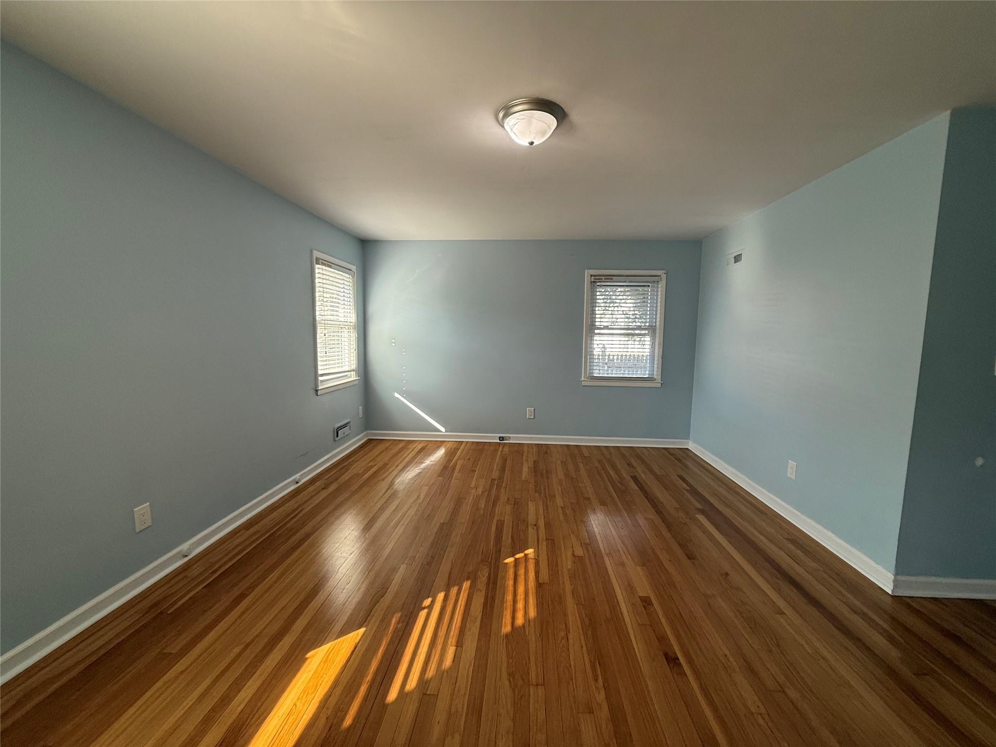 Single Family Cedarhurst  Nassau County, NY 11516, MLS-815013-18