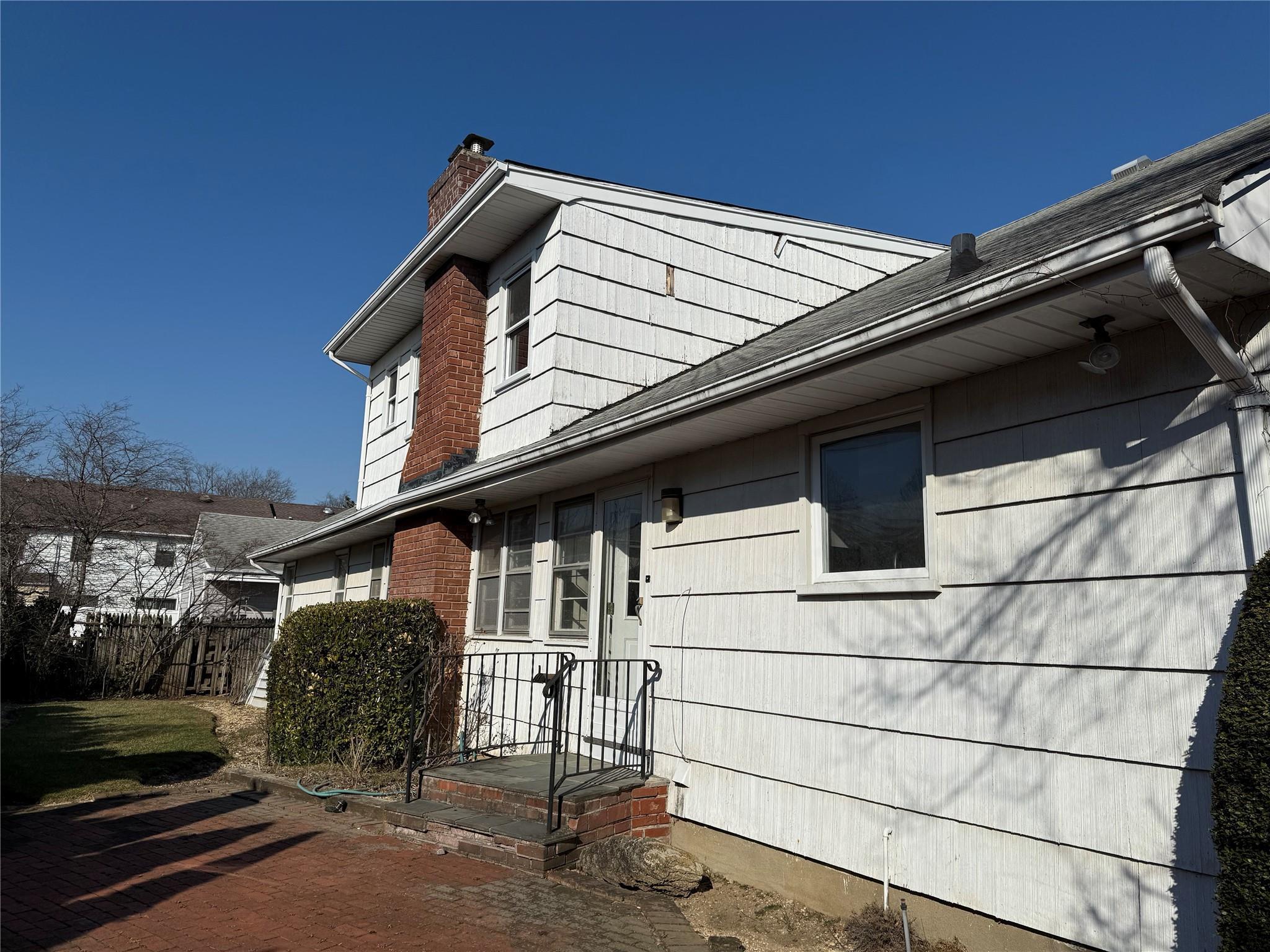 Single Family Cedarhurst  Nassau County, NY 11516, MLS-815013-31