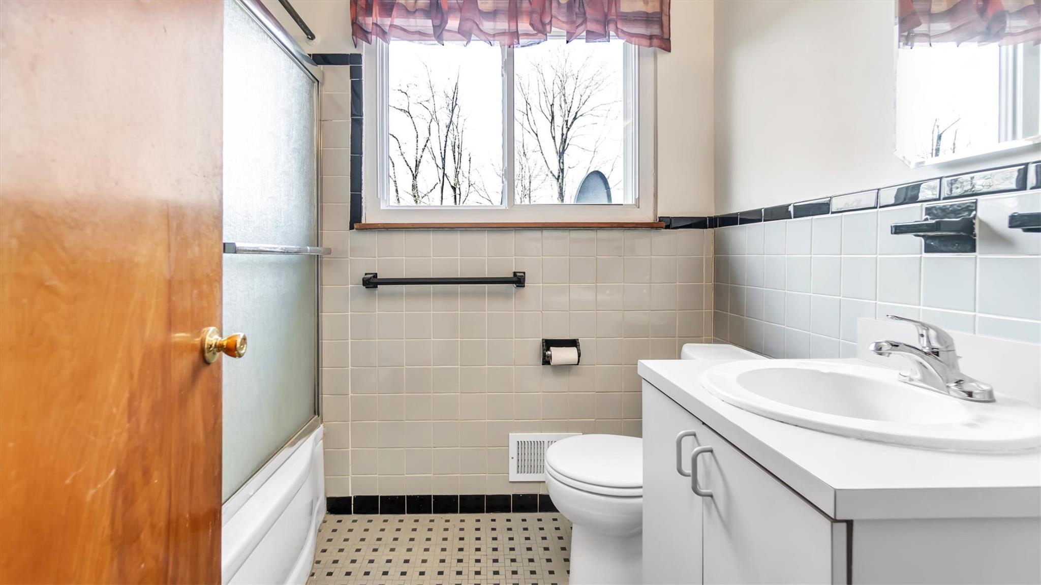 Single Family Jefferson  Suffolk County, NY 11768, MLS-815062-12