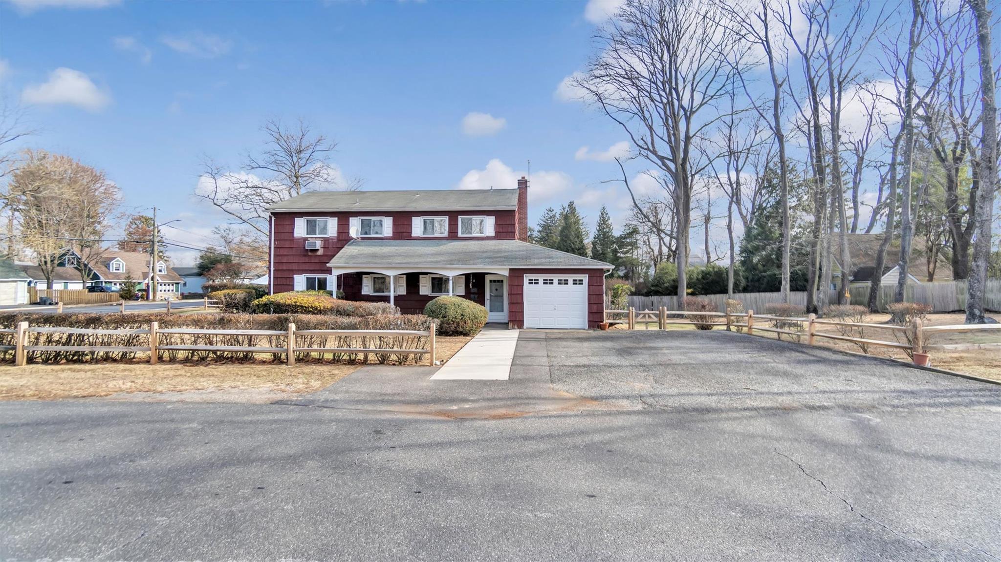 Single Family Jefferson  Suffolk County, NY 11768, MLS-815062-13