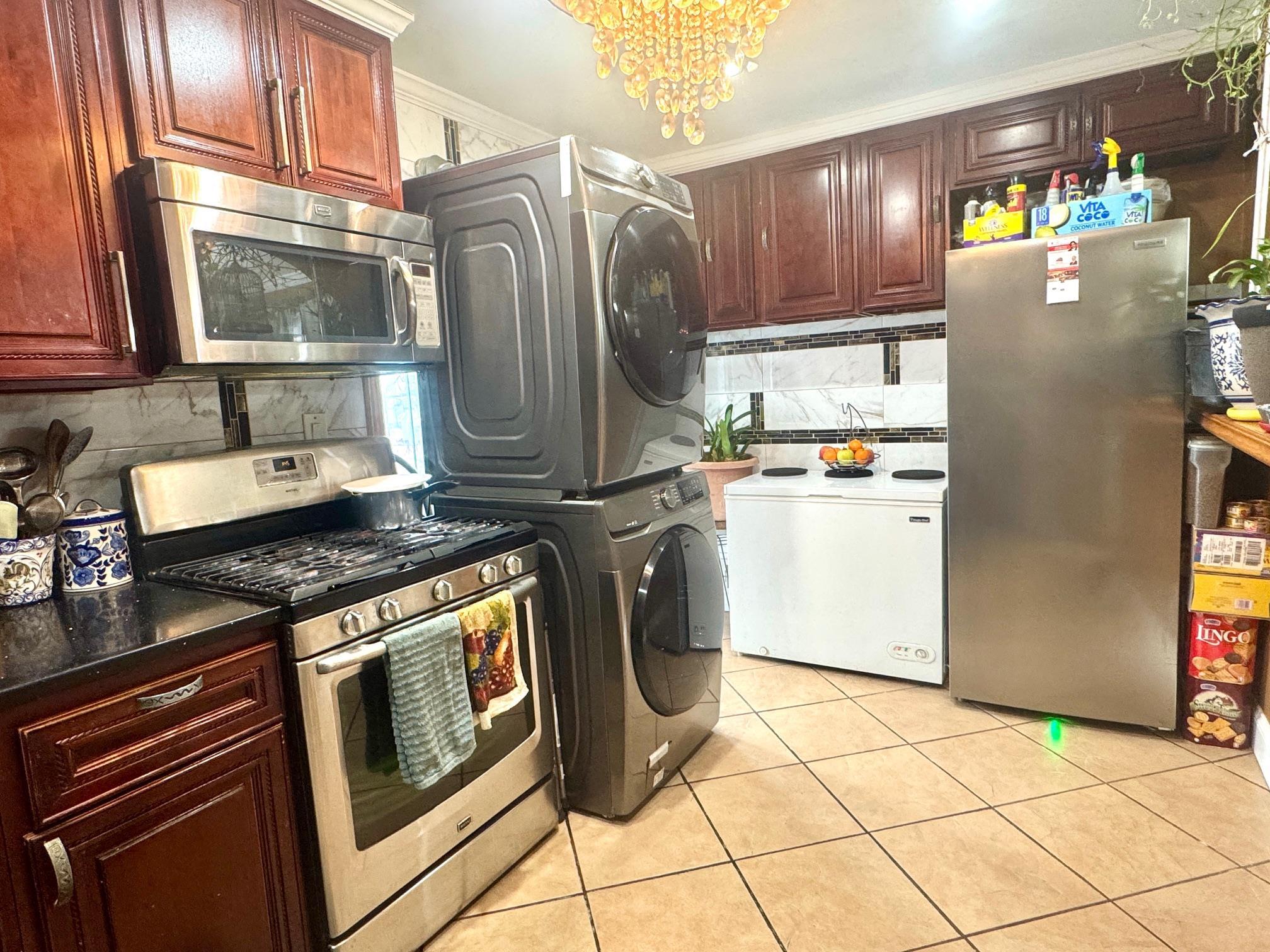 Single Family 158th  Queens, NY 11434, MLS-815144-23