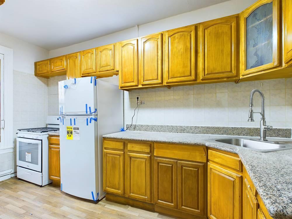 Apartment Fort Hamilton  Brooklyn, NY 11219, MLS-815255-12