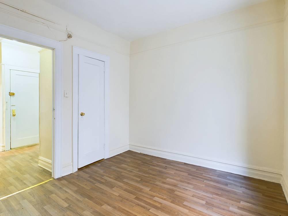 Apartment Fort Hamilton  Brooklyn, NY 11219, MLS-815255-3