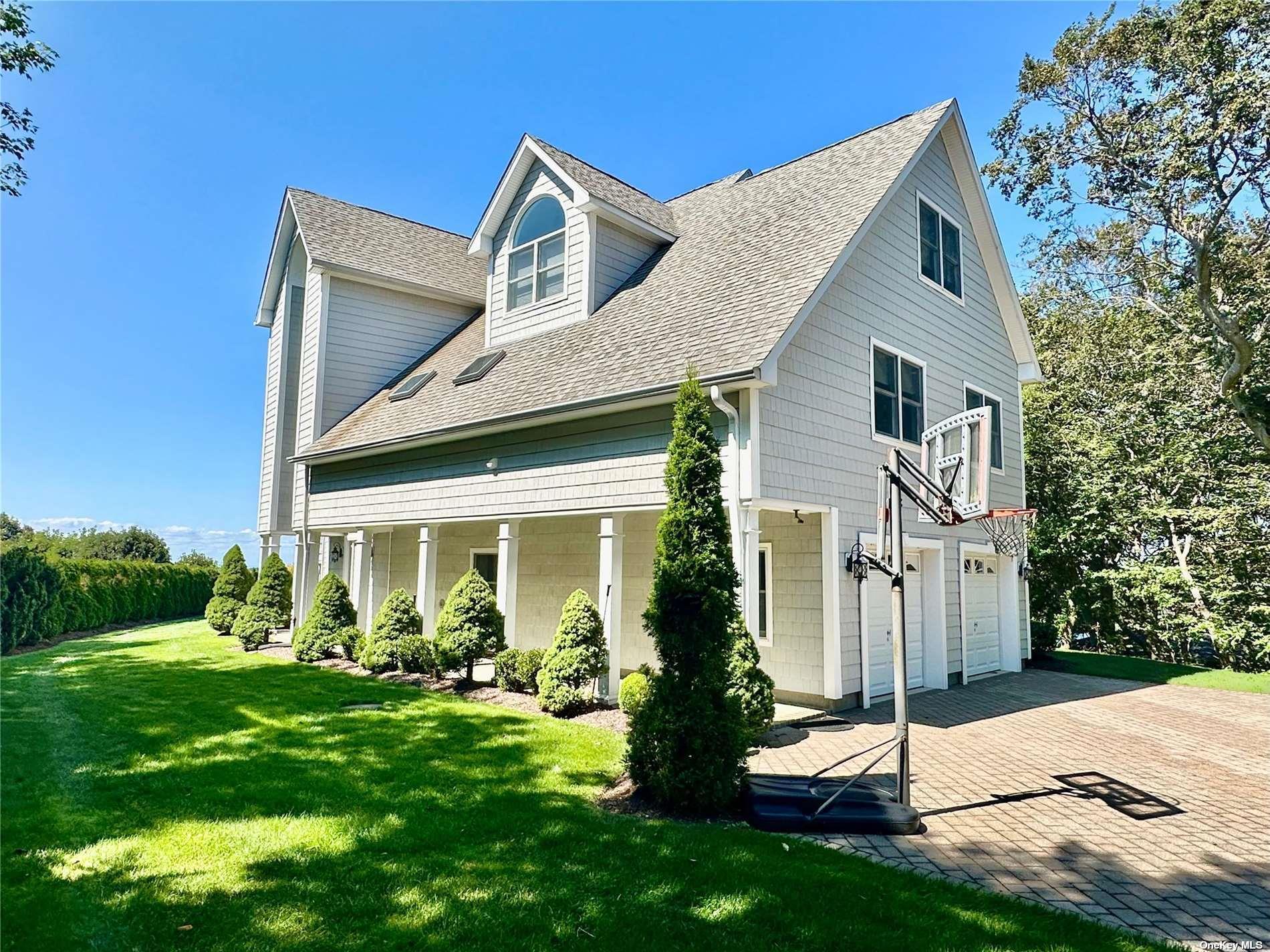 Single Family Sandy  Suffolk County, NY 11901, MLS-815331-7
