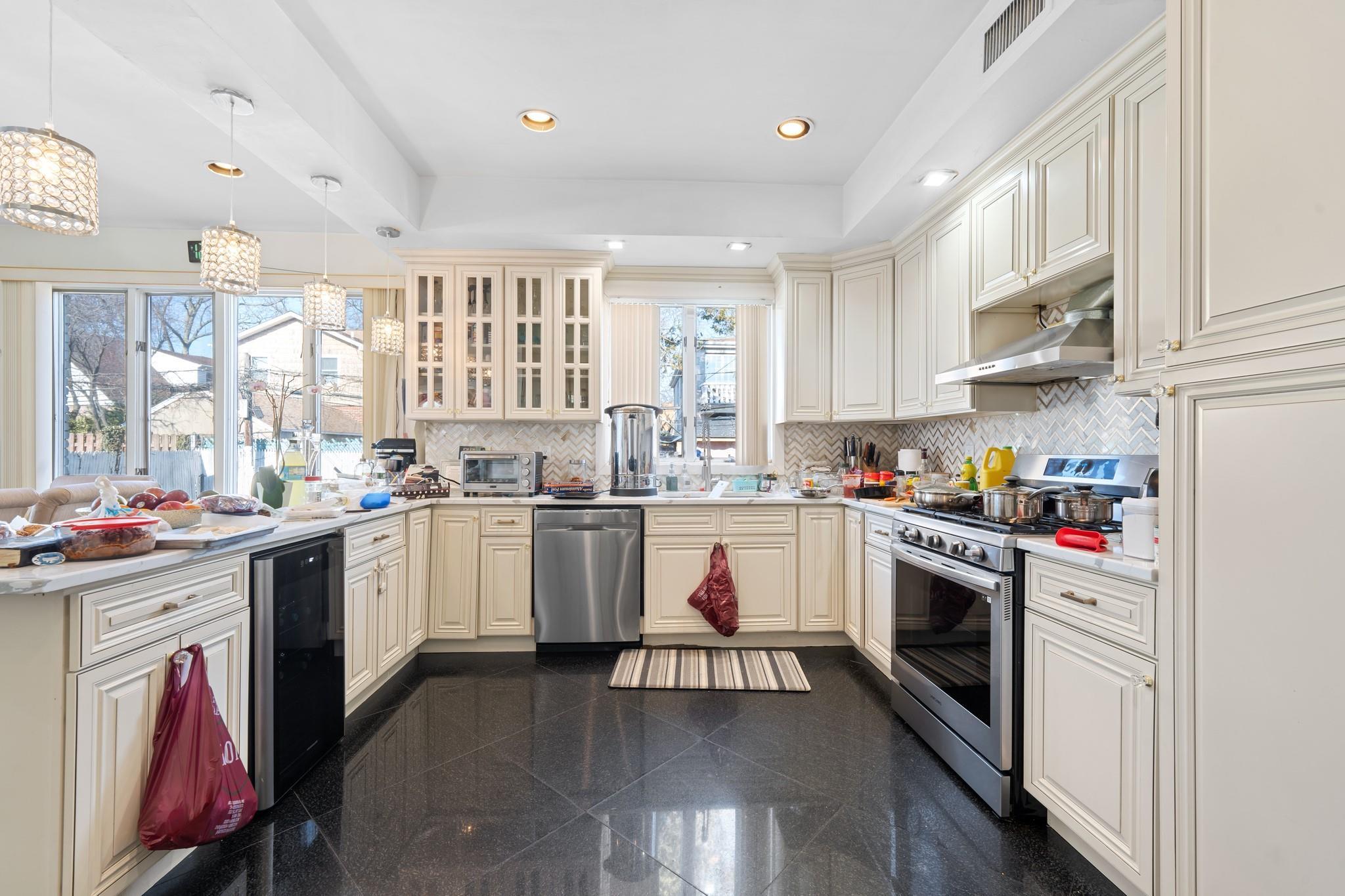 Single Family 63rd  Queens, NY 11367, MLS-815502-10