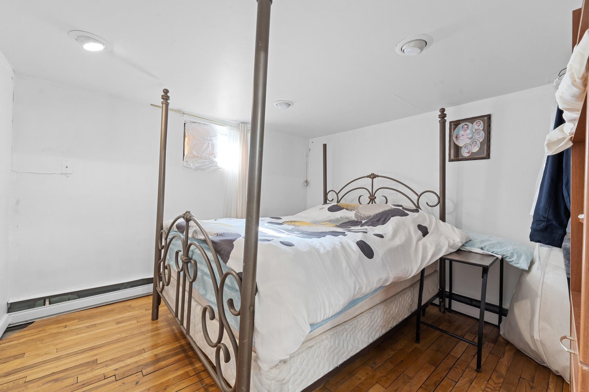 Single Family 63rd  Queens, NY 11367, MLS-815502-25