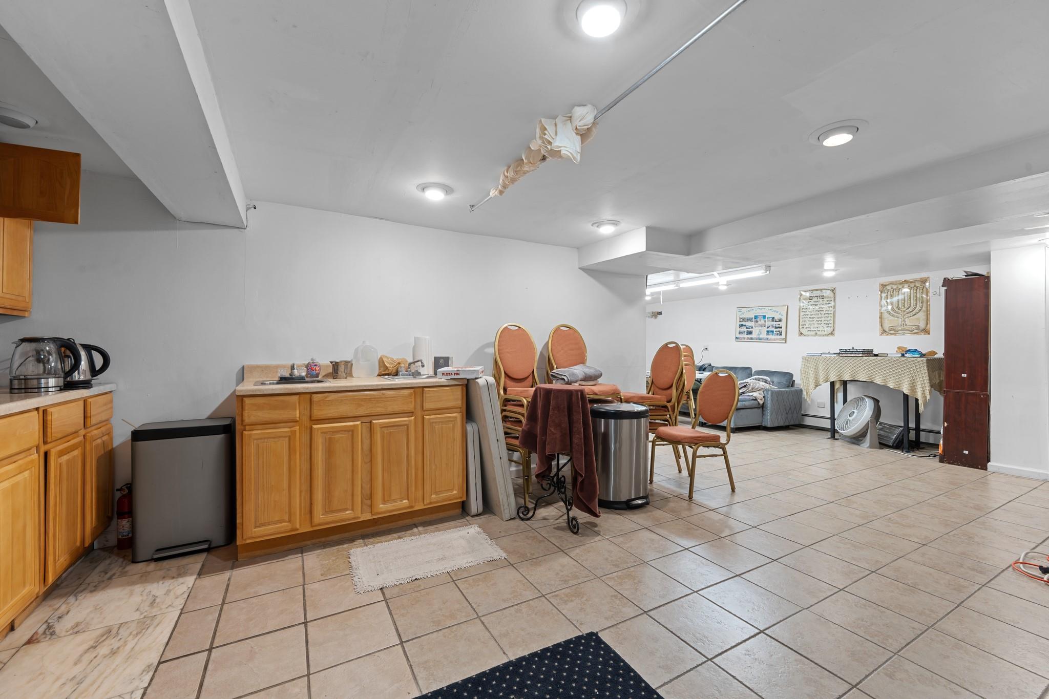 Single Family 63rd  Queens, NY 11367, MLS-815502-29
