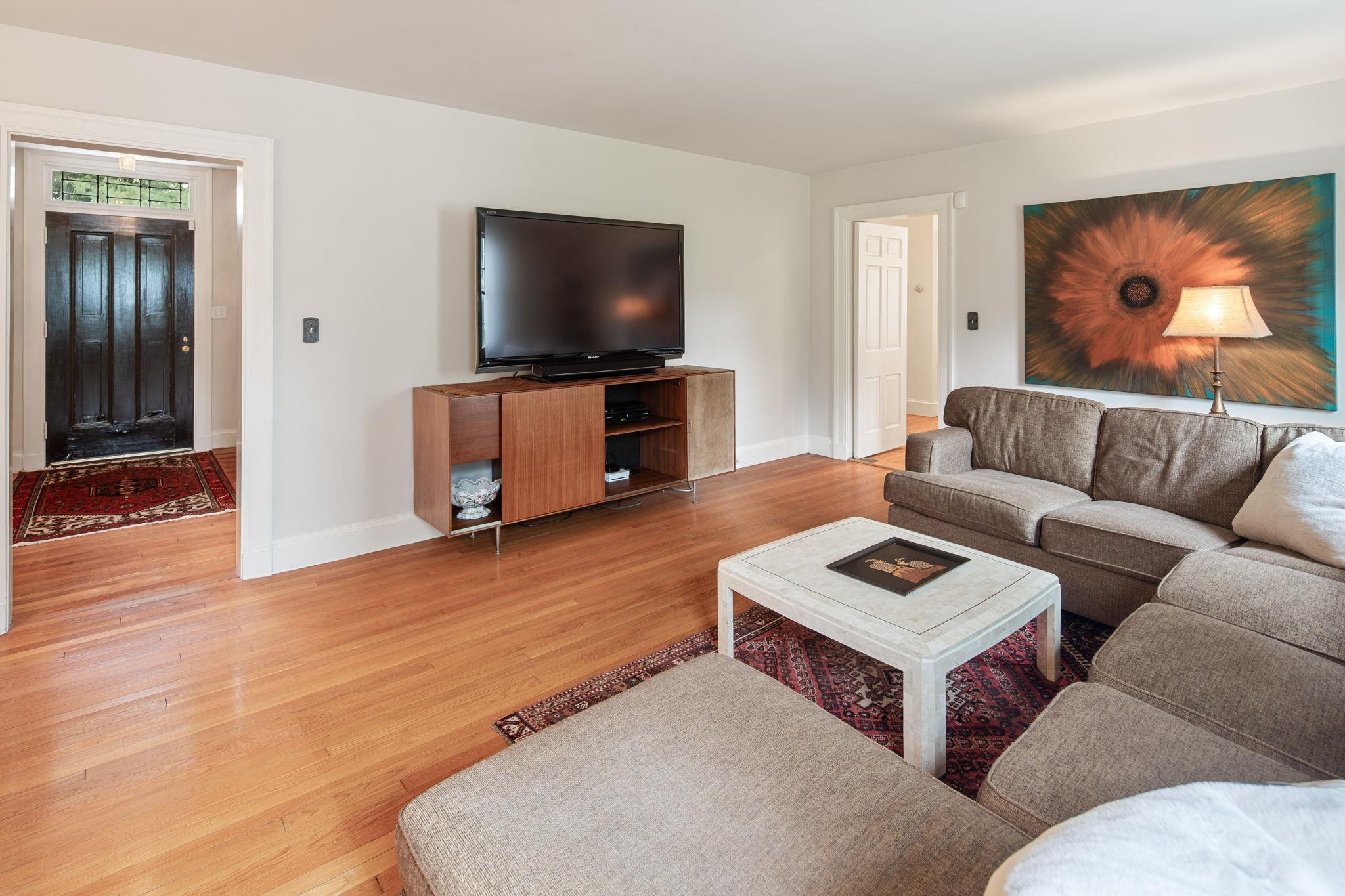 Single Family Armonk  Westchester County, NY 10549, MLS-815631-21