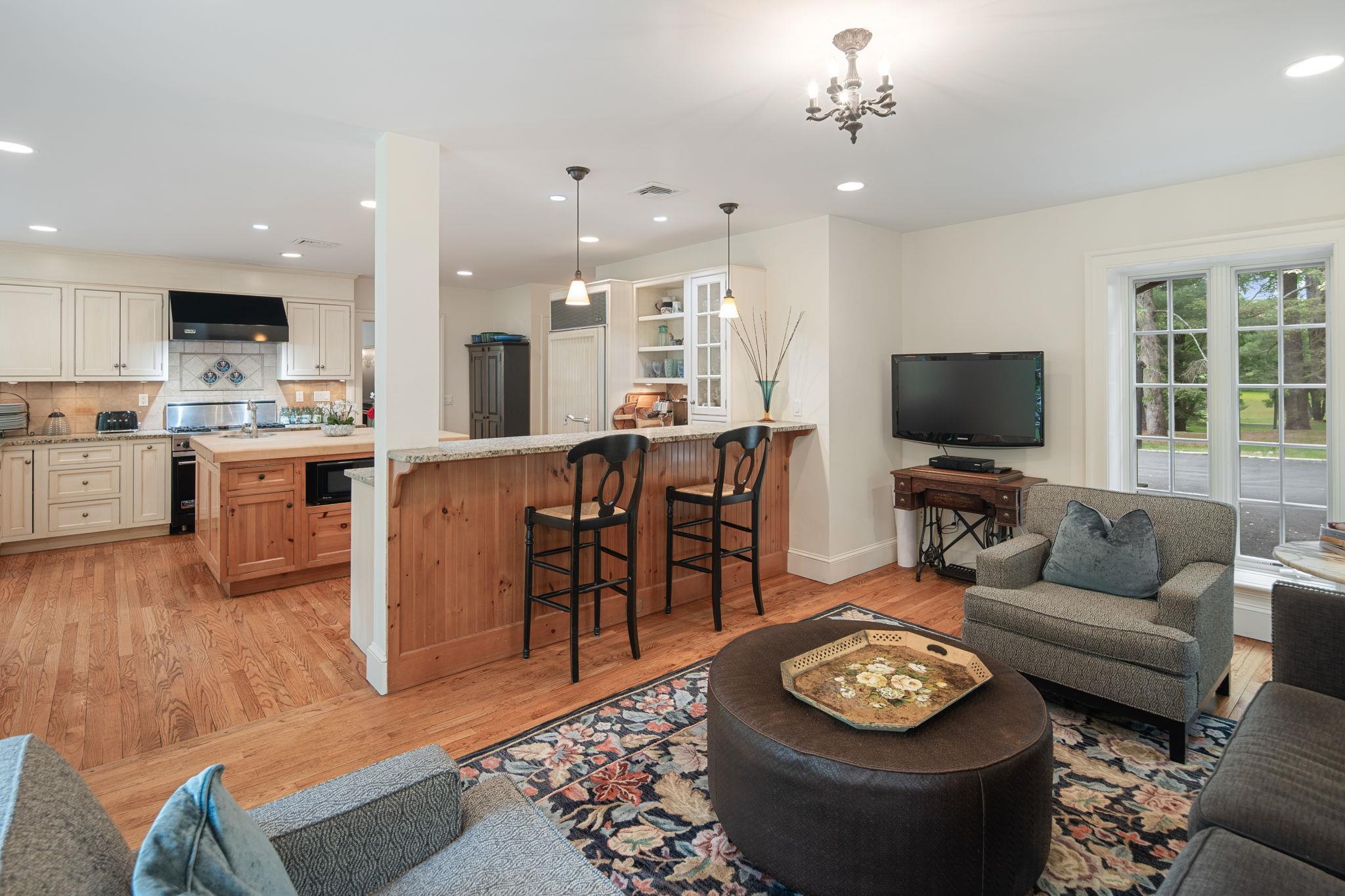 Single Family Armonk  Westchester County, NY 10549, MLS-815631-26
