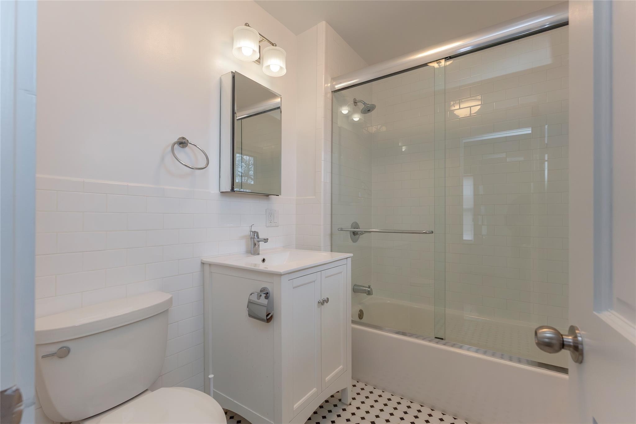Single Family Albany Post  Ulster County, NY 12525, MLS-815640-40