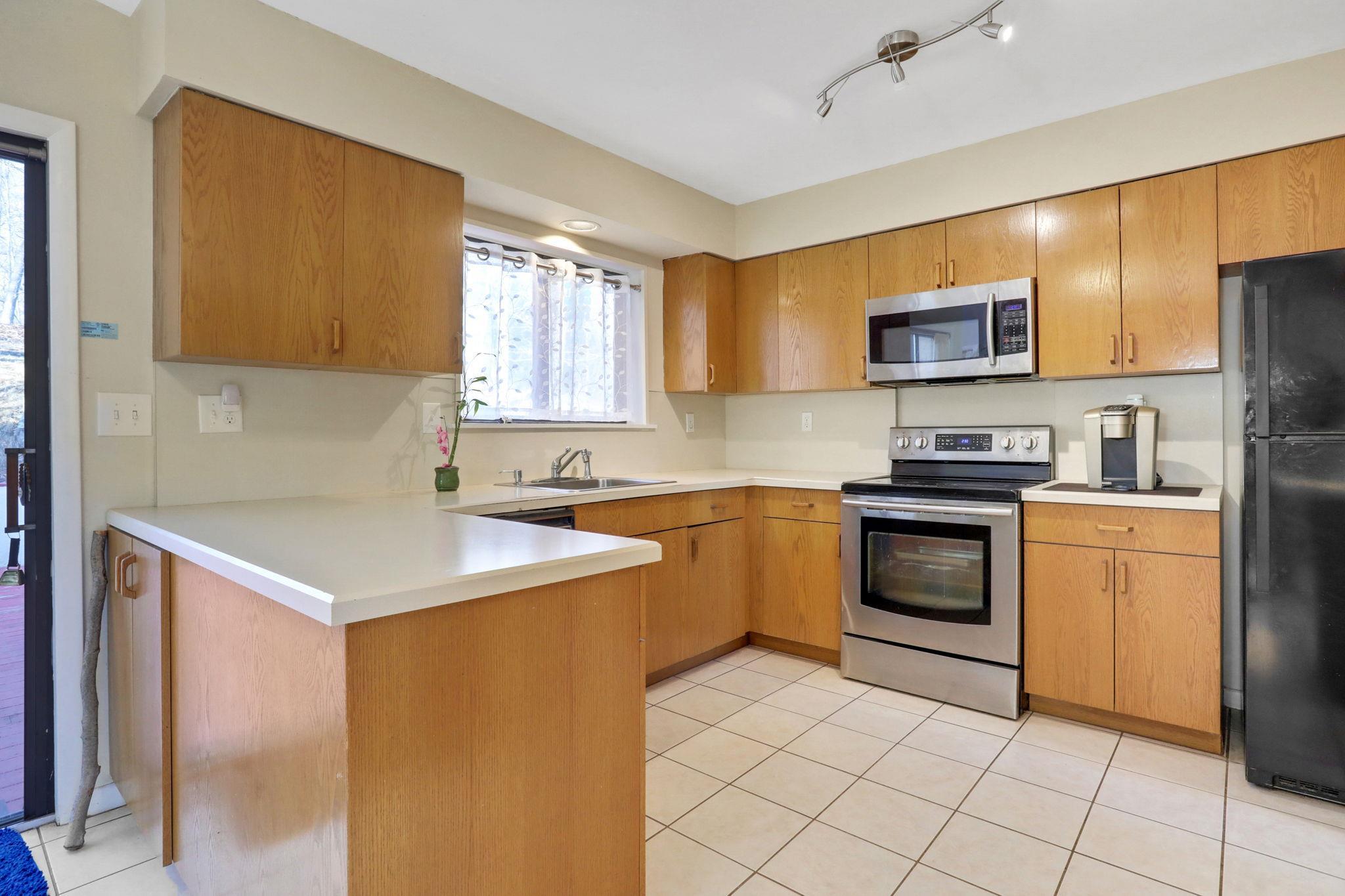 Single Family Fox Den  Westchester County, NY 10560, MLS-815764-11