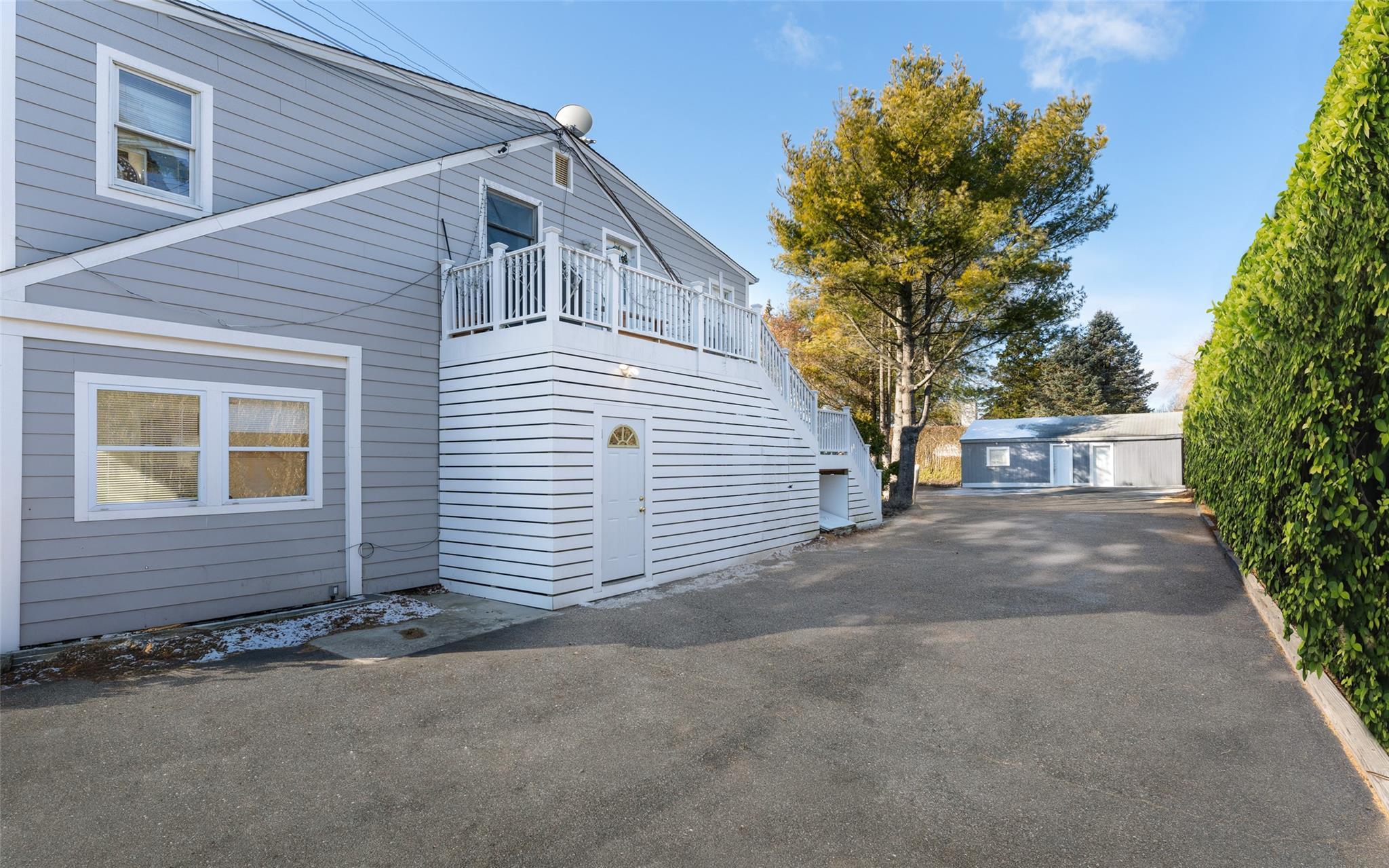 Single Family Hampton  Suffolk County, NY 11968, MLS-815863-12